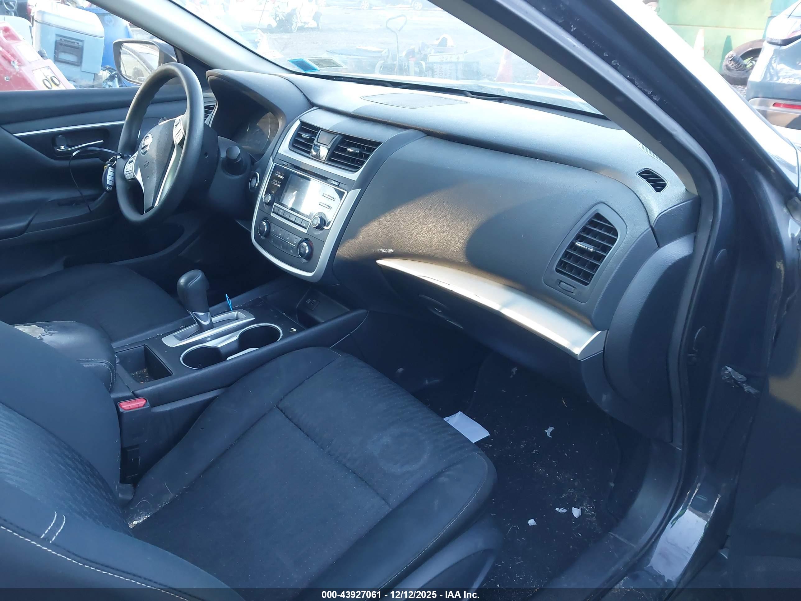 NISSAN ALTIMA image 5