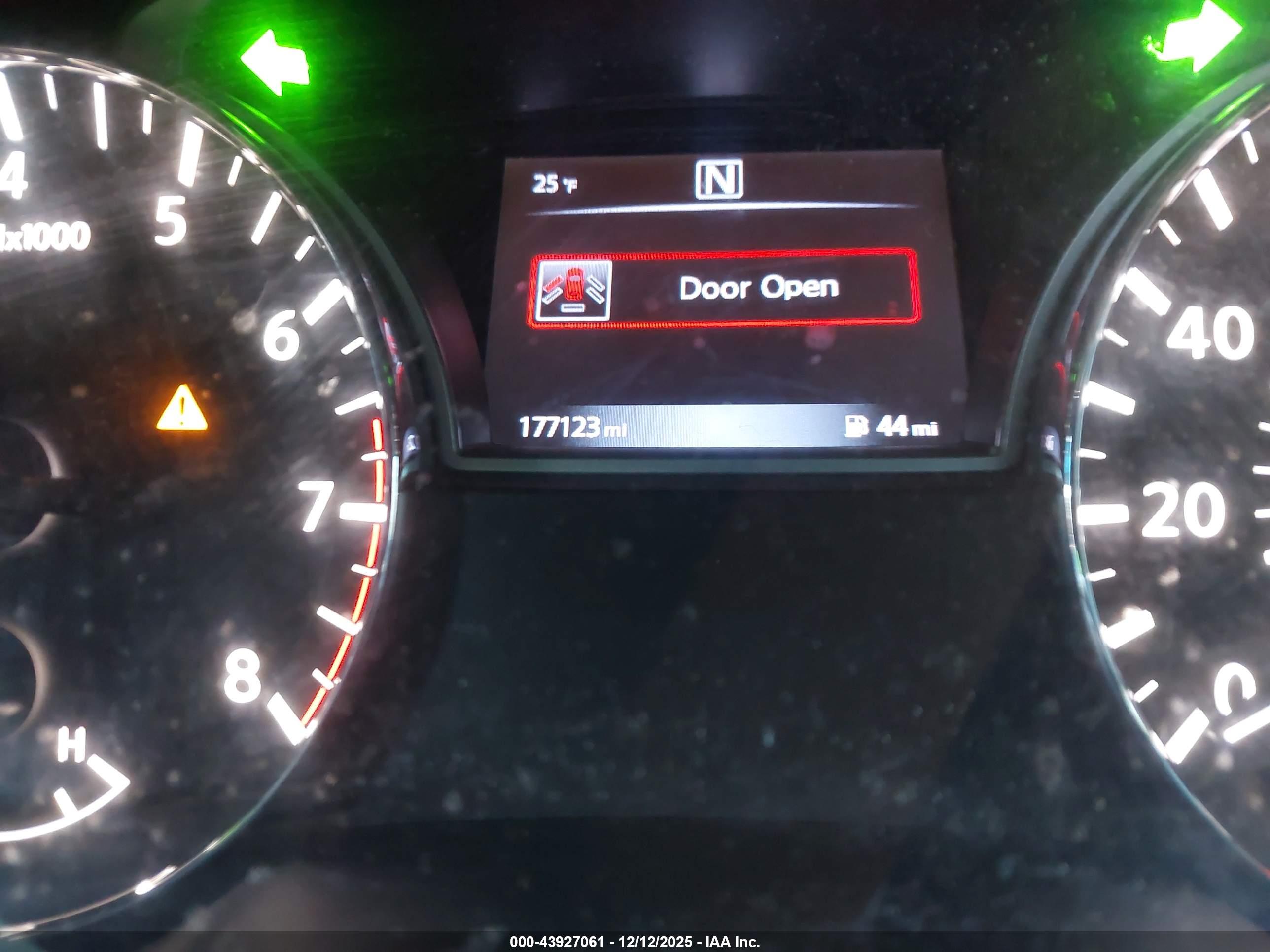 NISSAN ALTIMA image 7