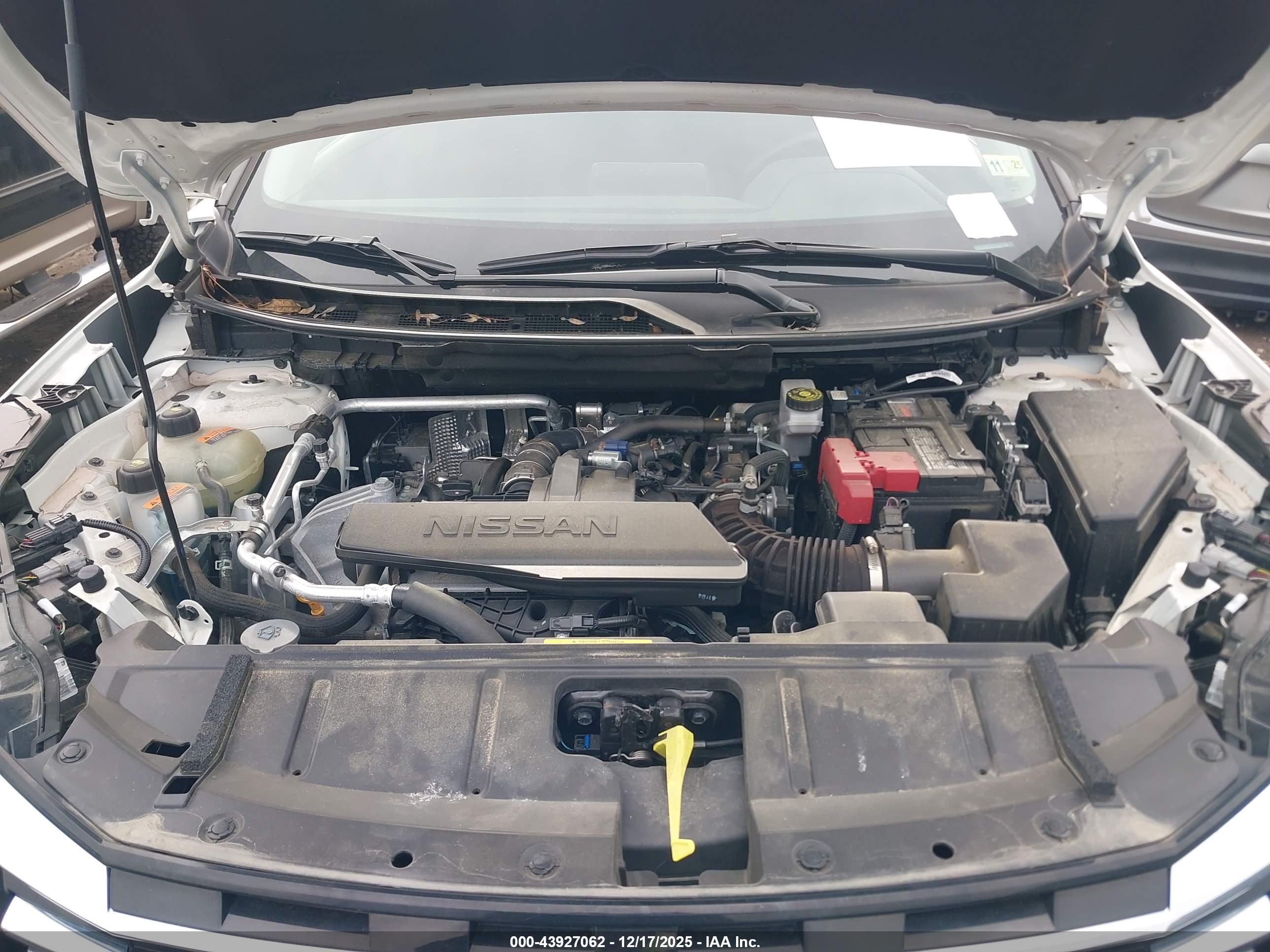NISSAN ROGUE image 10