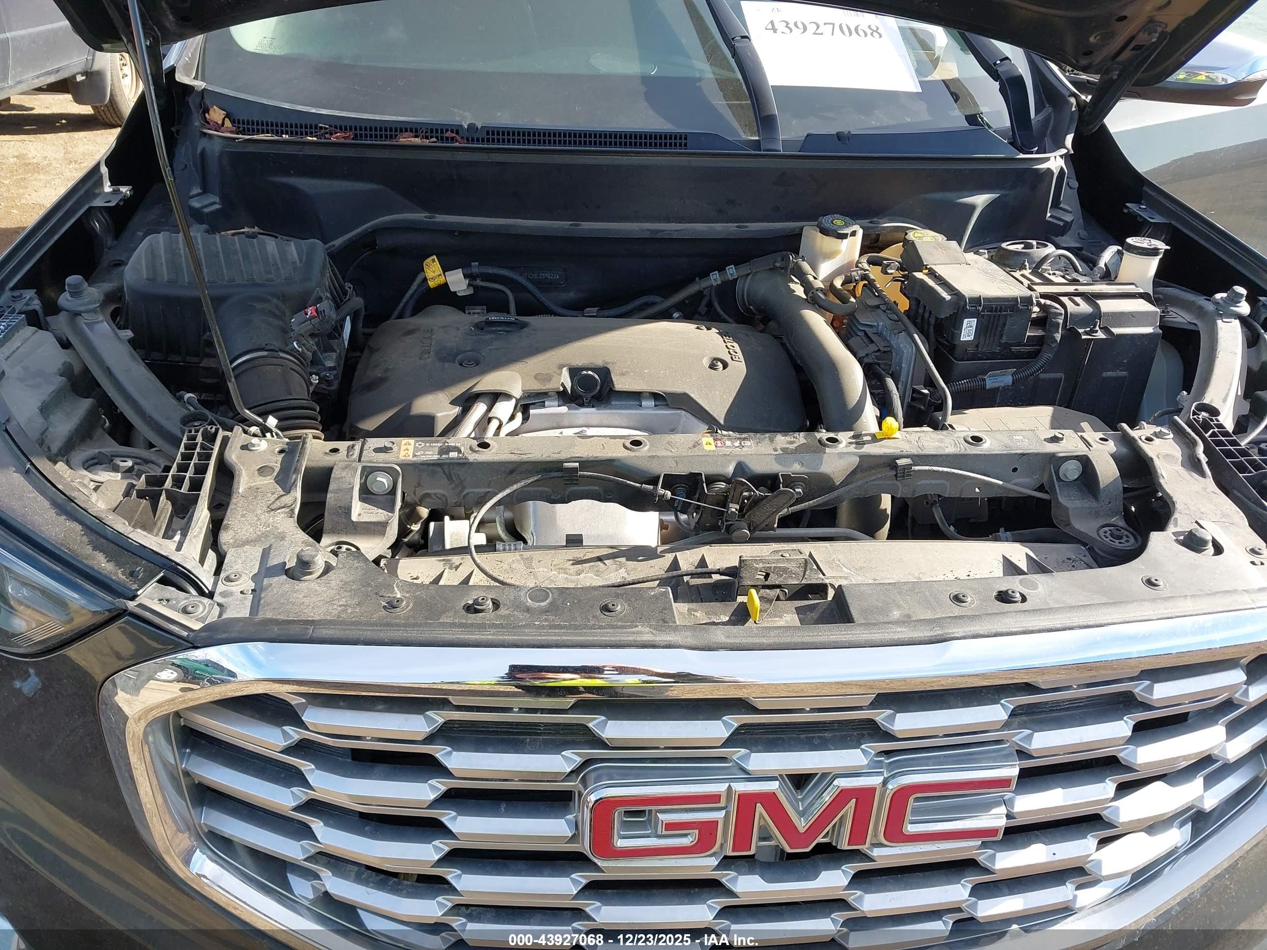 GMC TERRAIN image 10