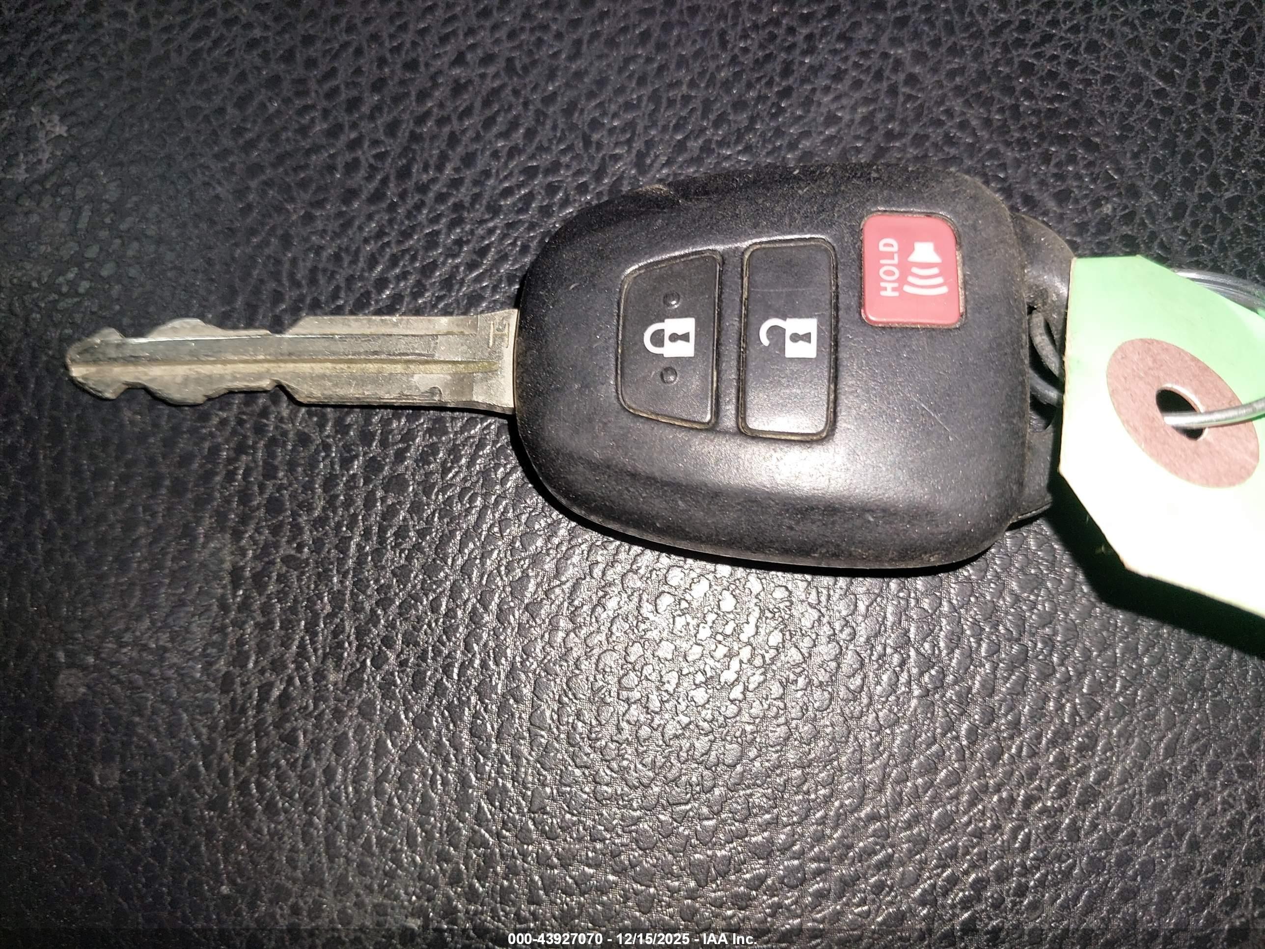 TOYOTA RAV4 image 11