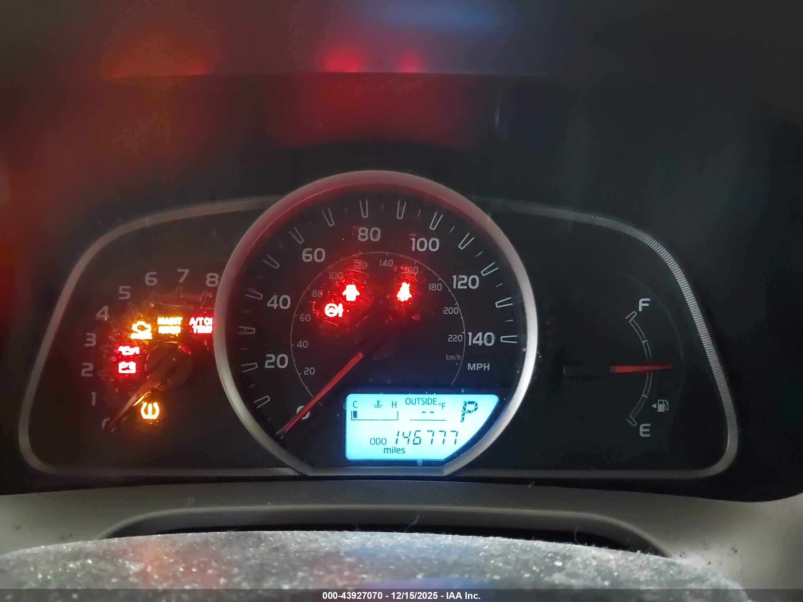 TOYOTA RAV4 image 7