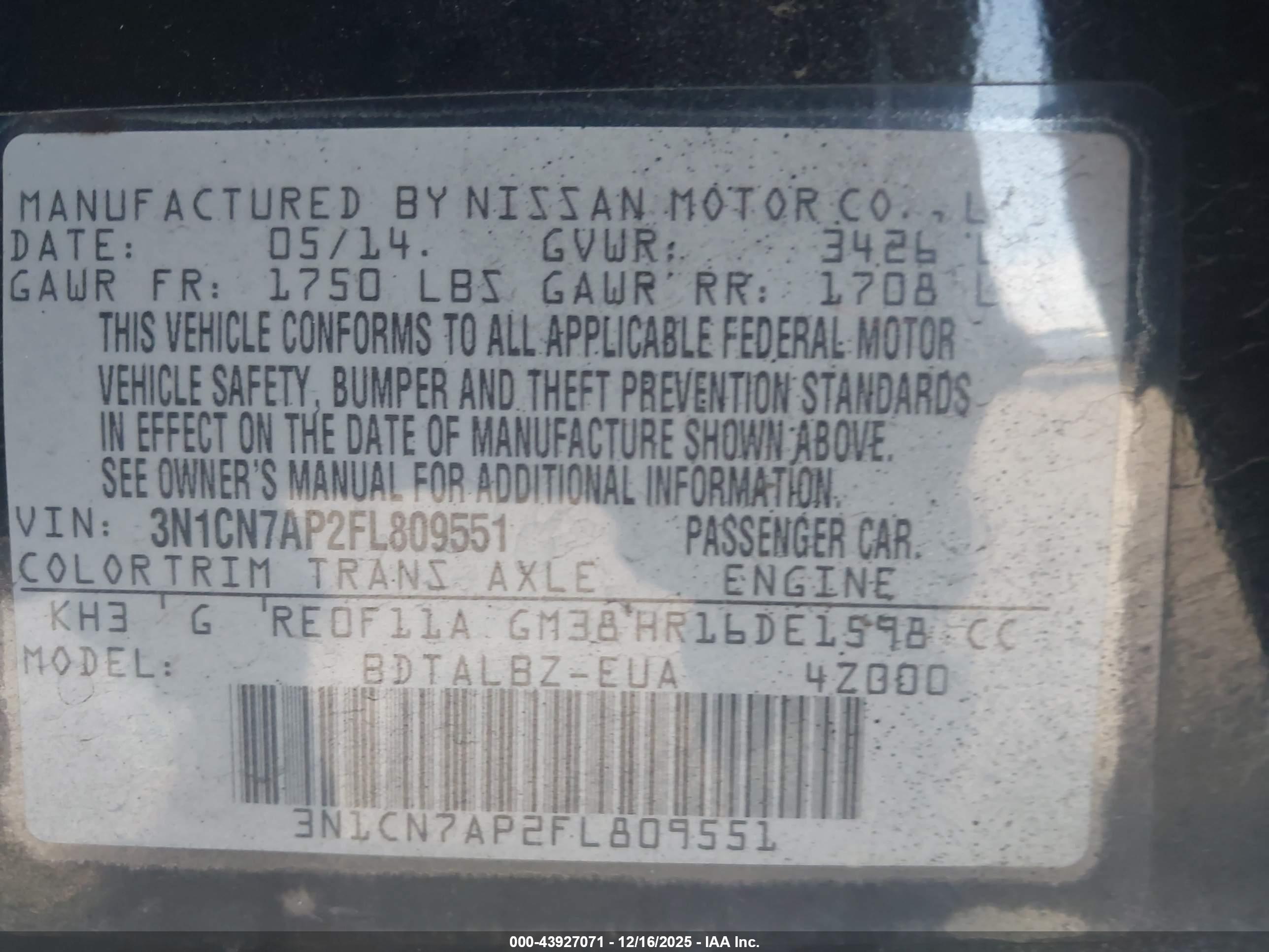 NISSAN VERSA image 9