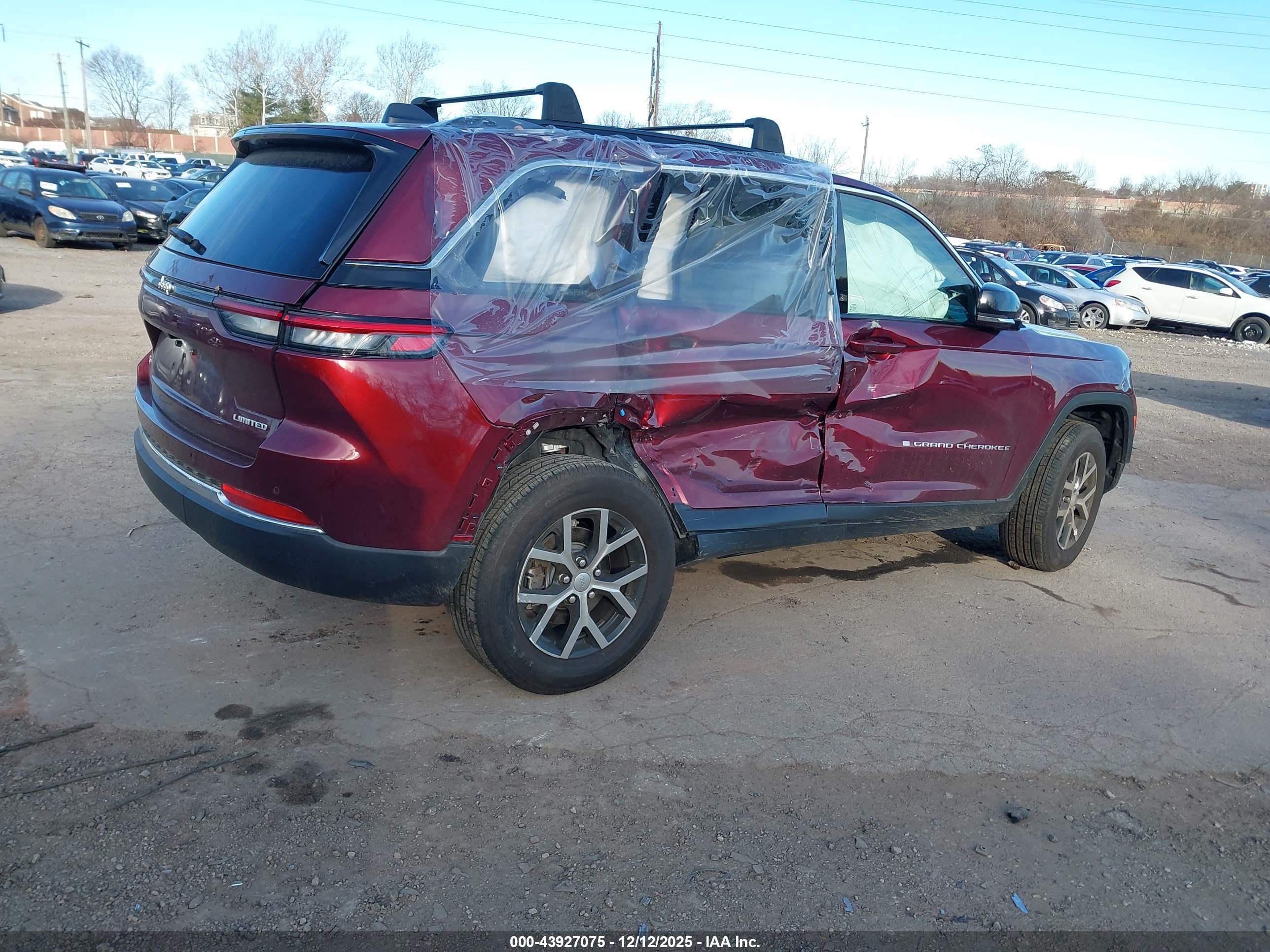 JEEP GRAND image 4