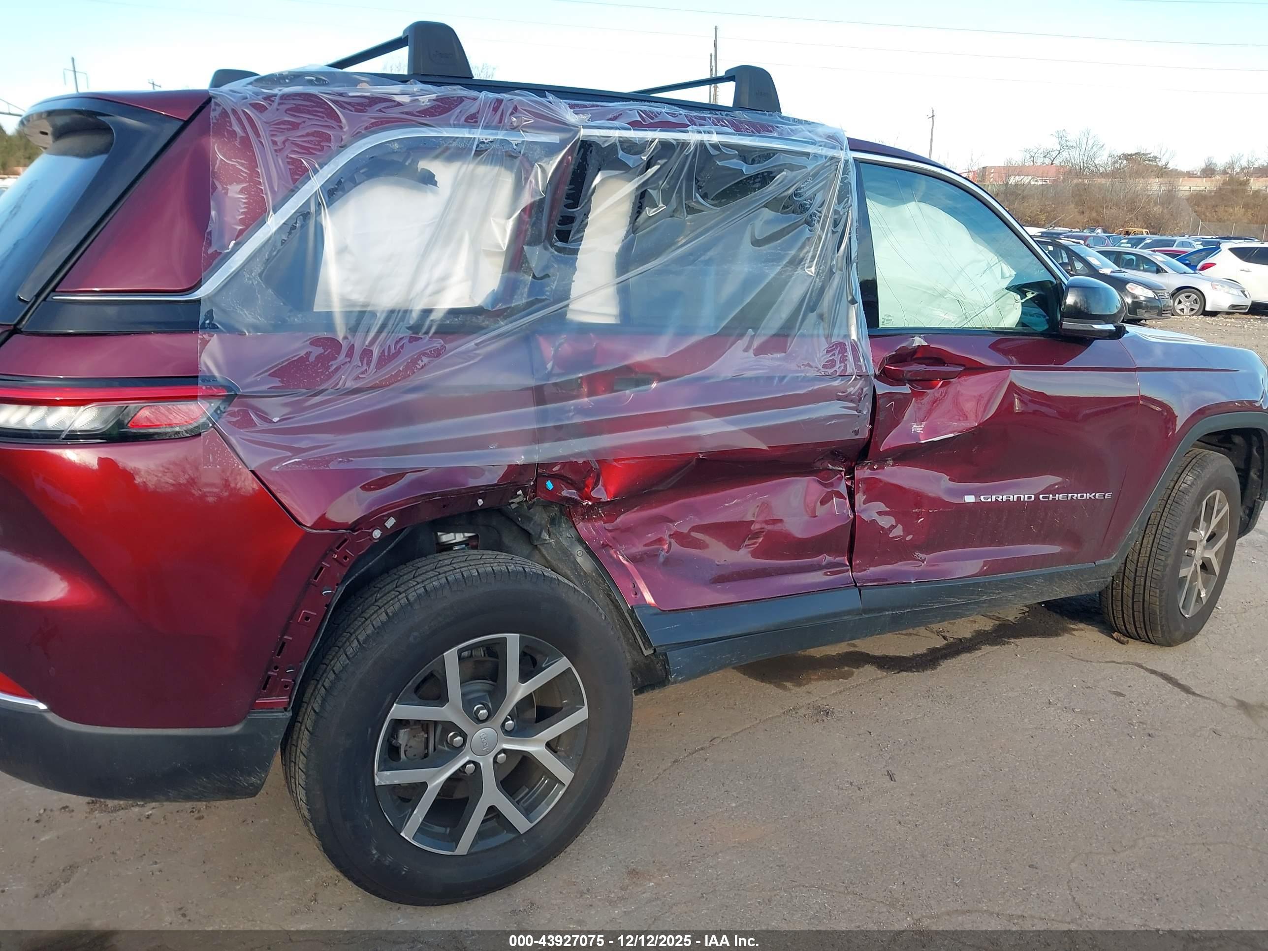 JEEP GRAND image 6