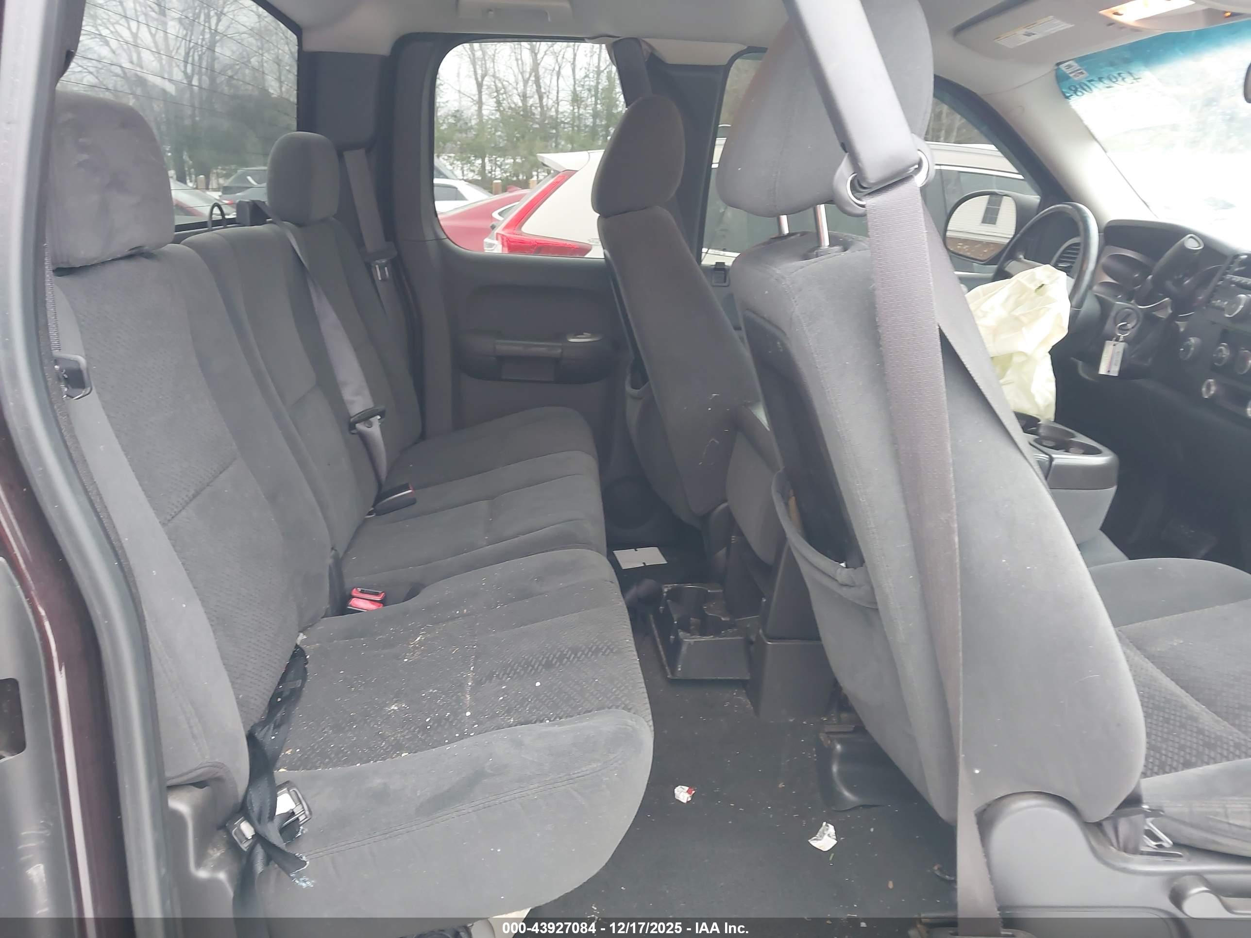 GMC SIERRA image 8