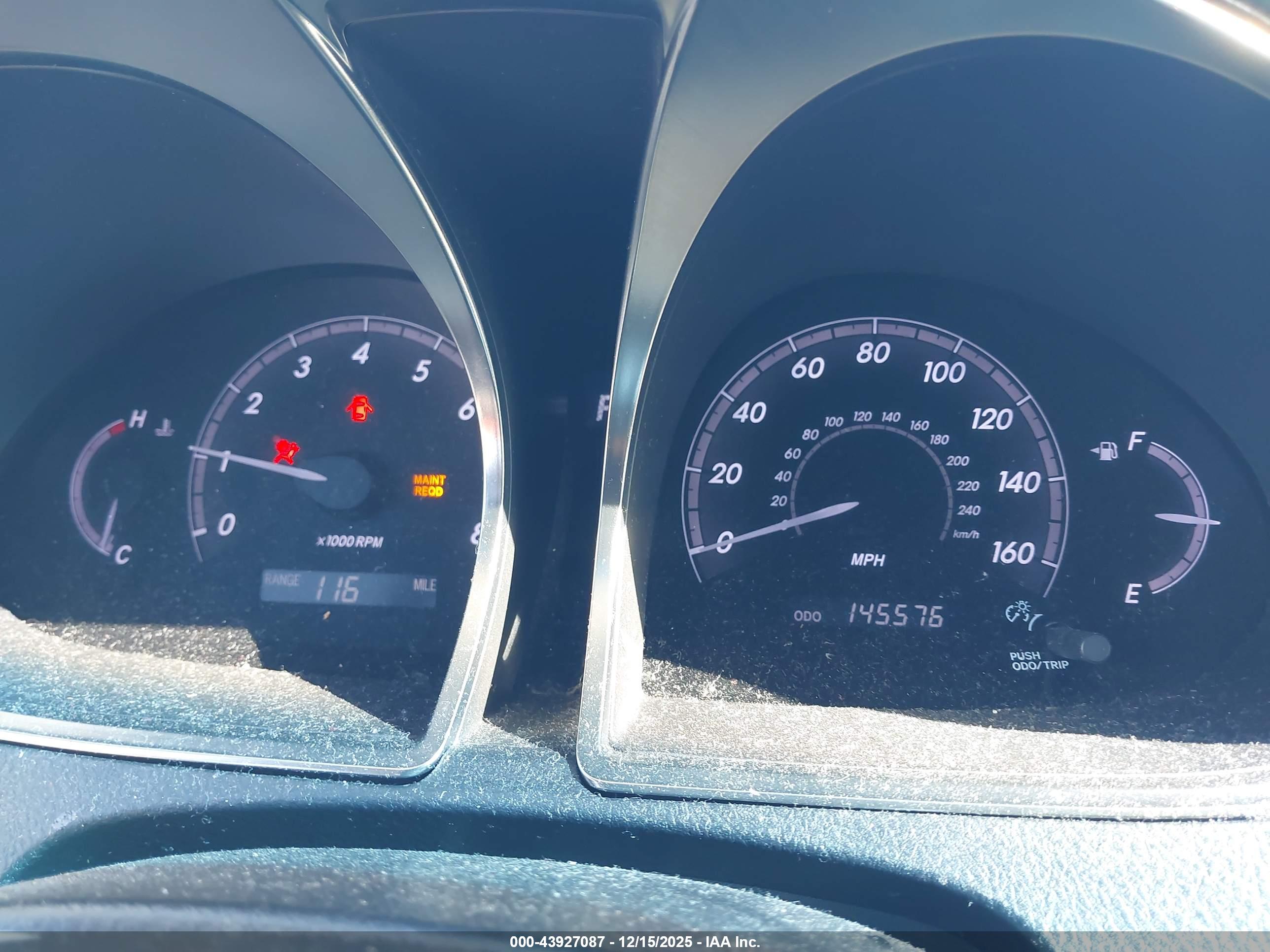 TOYOTA AVALON image 7