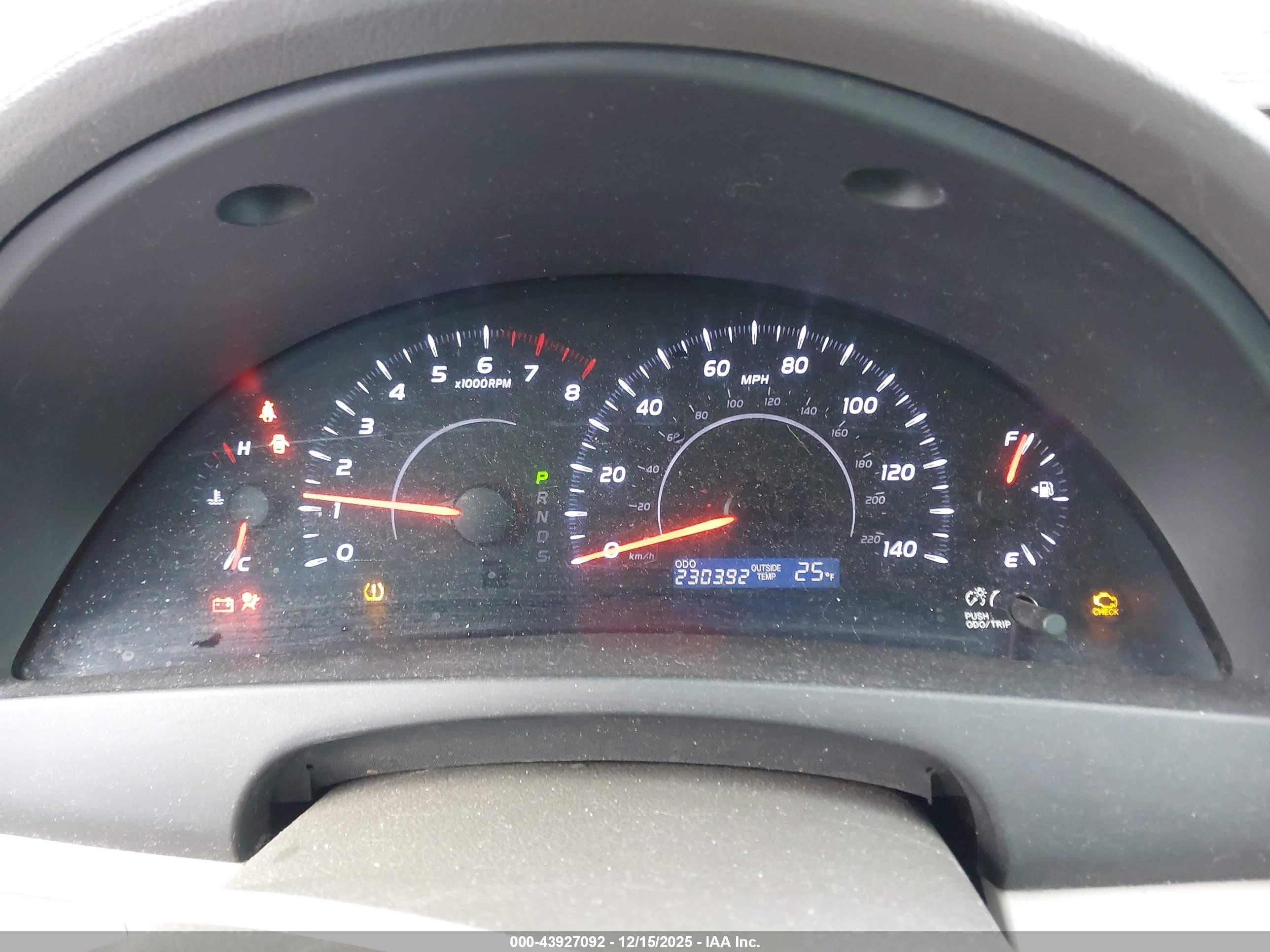 TOYOTA CAMRY image 7