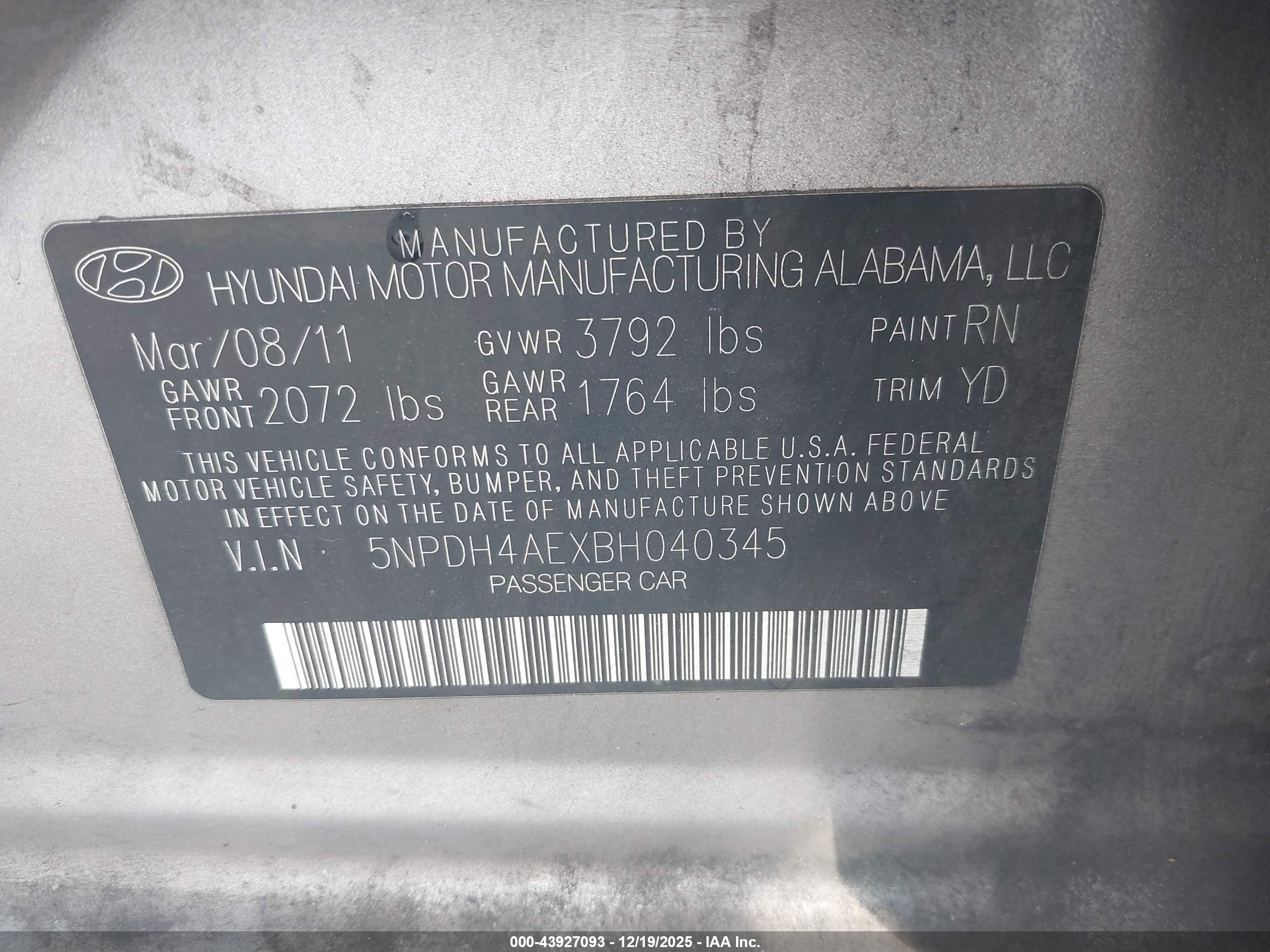 HYUNDAI ELANTRA image 9