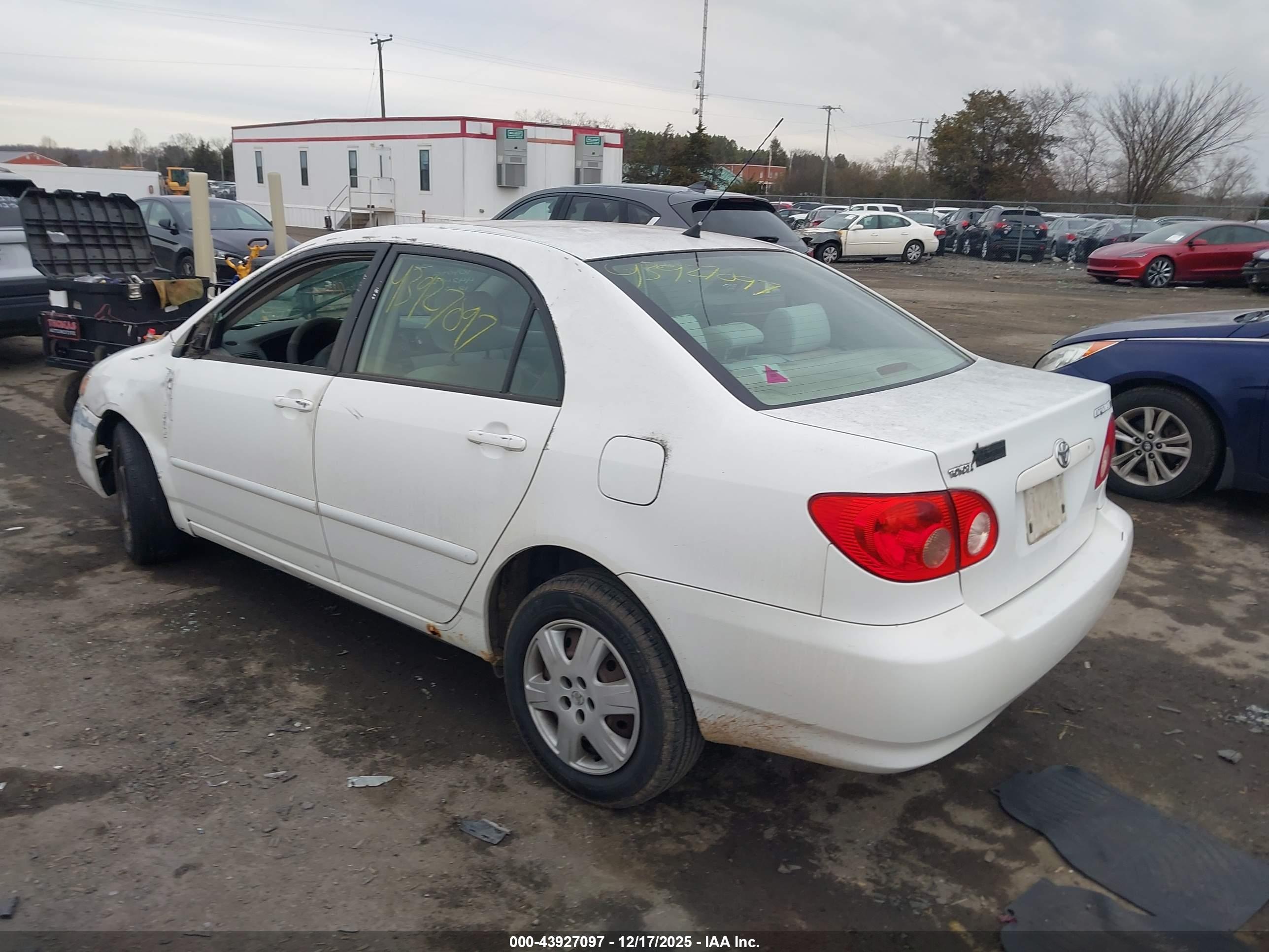 TOYOTA COROLLA image 3
