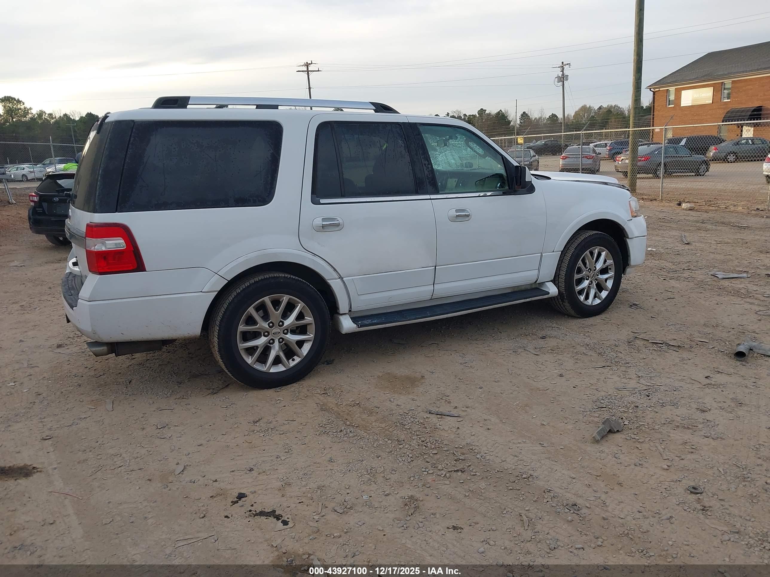 FORD EXPEDITION image 4