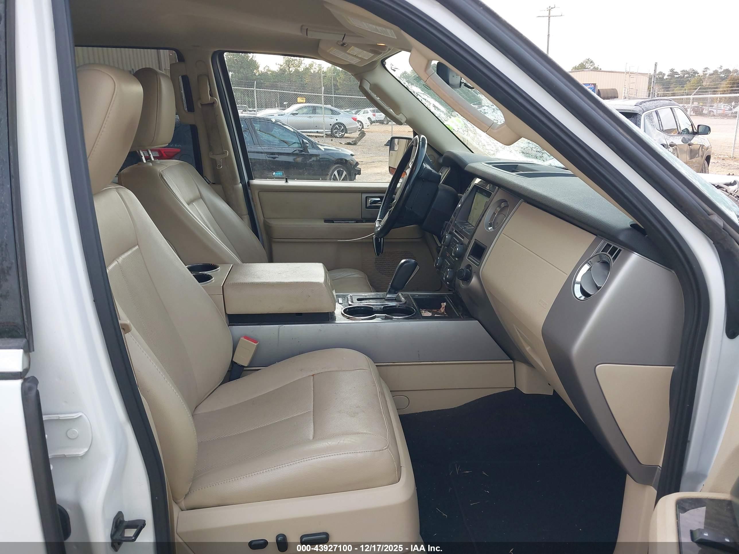FORD EXPEDITION image 5