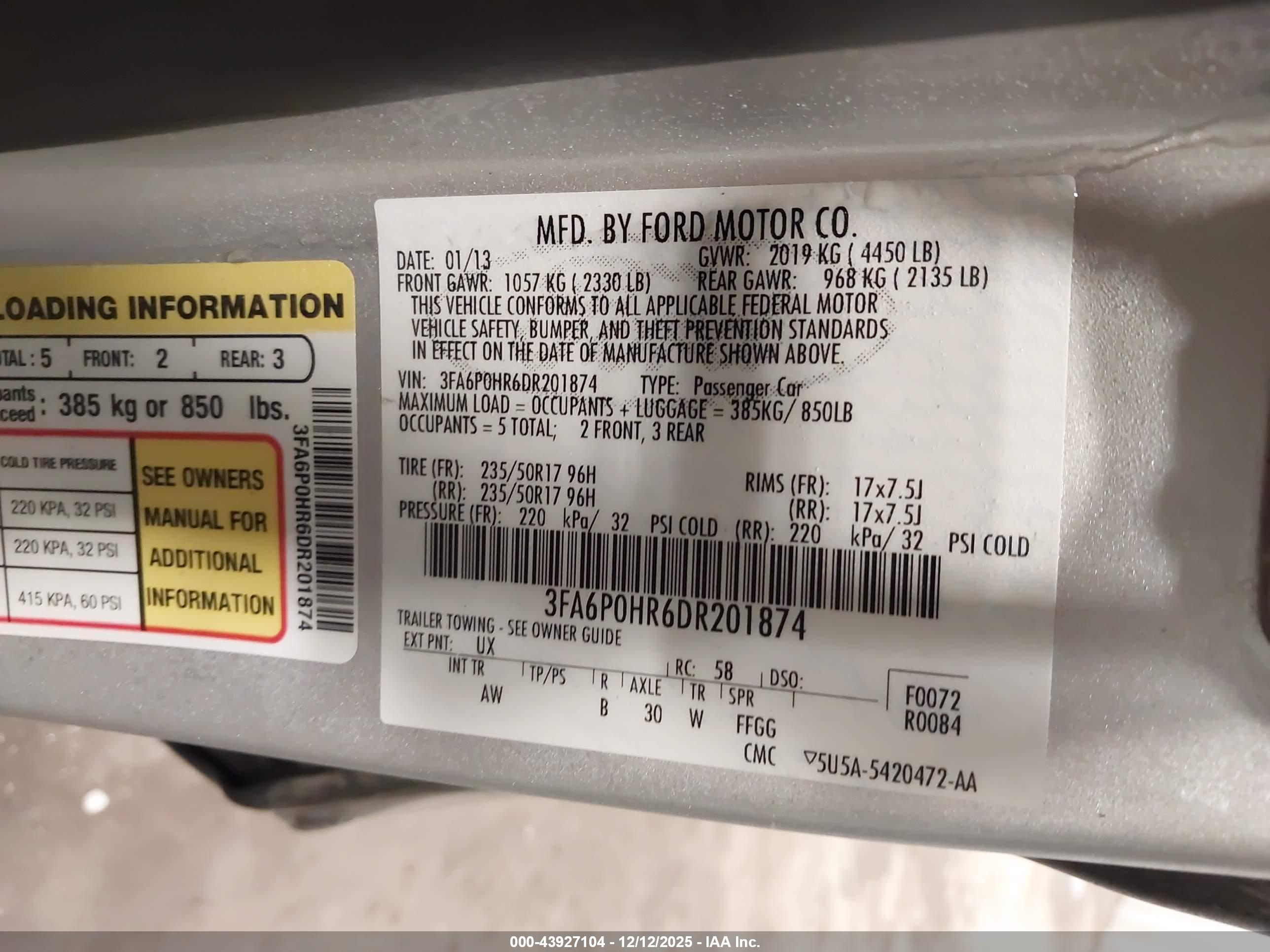 FORD FUSION image 9