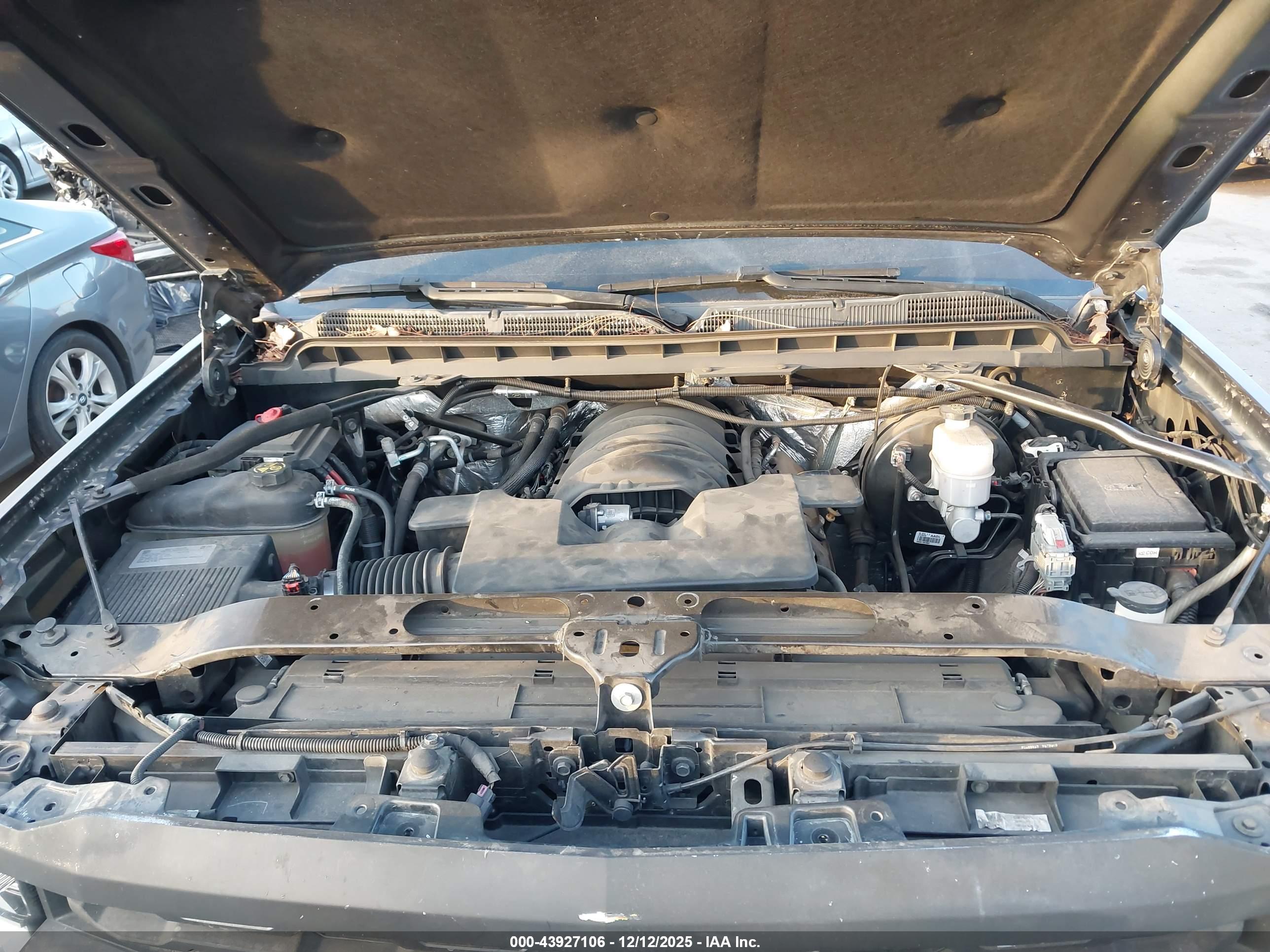 CHEVROLET SILVERADO image 10