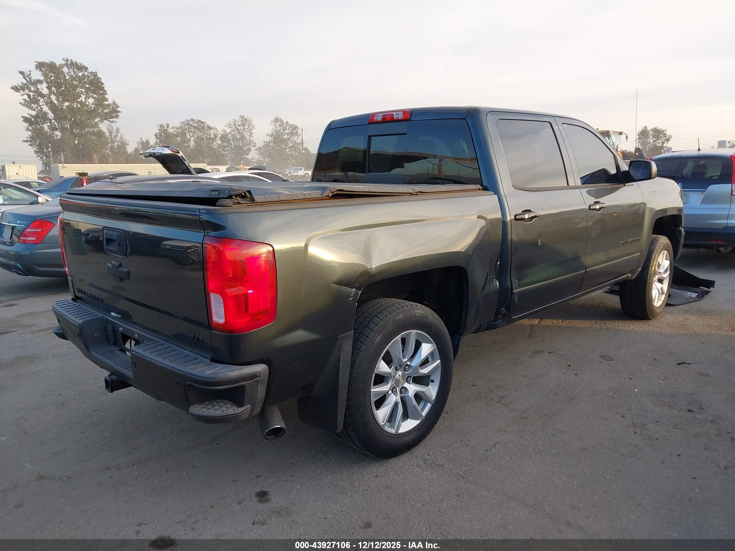 CHEVROLET SILVERADO image 4