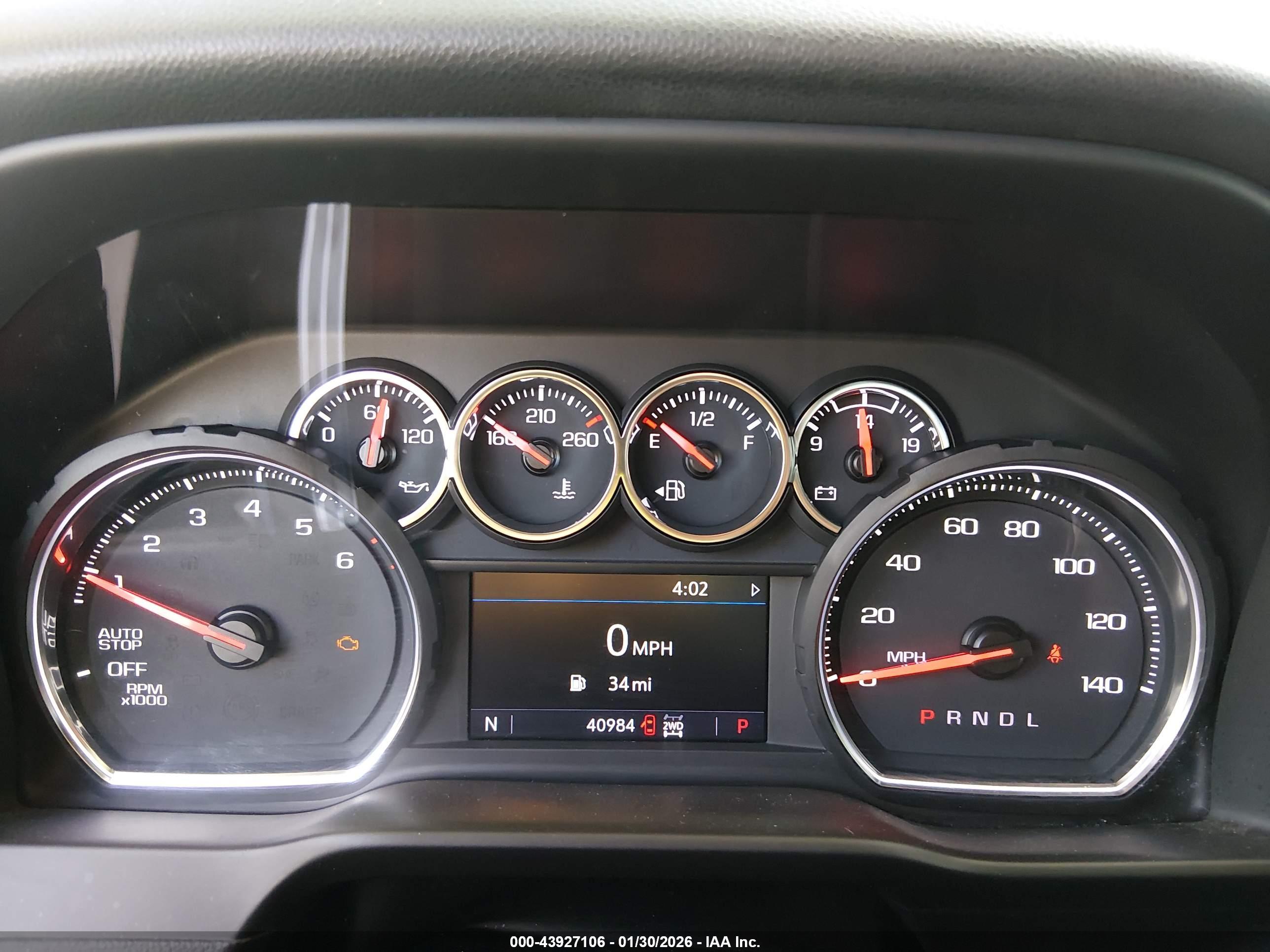 CHEVROLET SILVERADO image 7