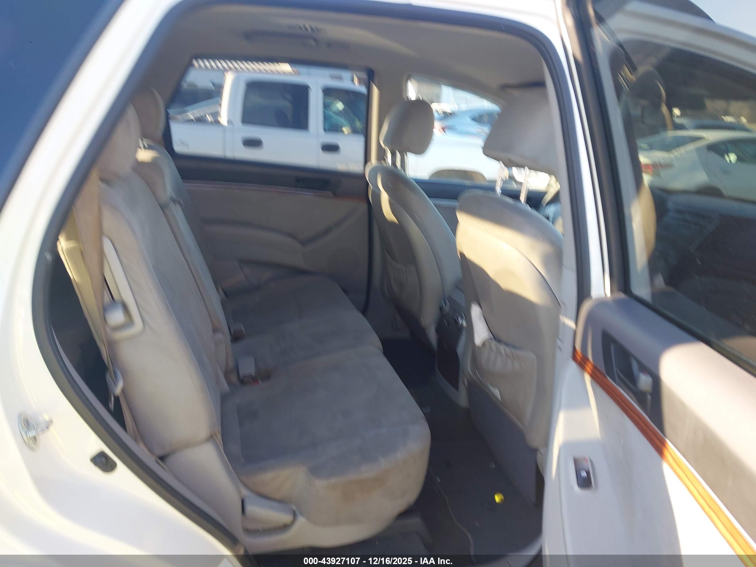 HYUNDAI VERACRUZ image 8
