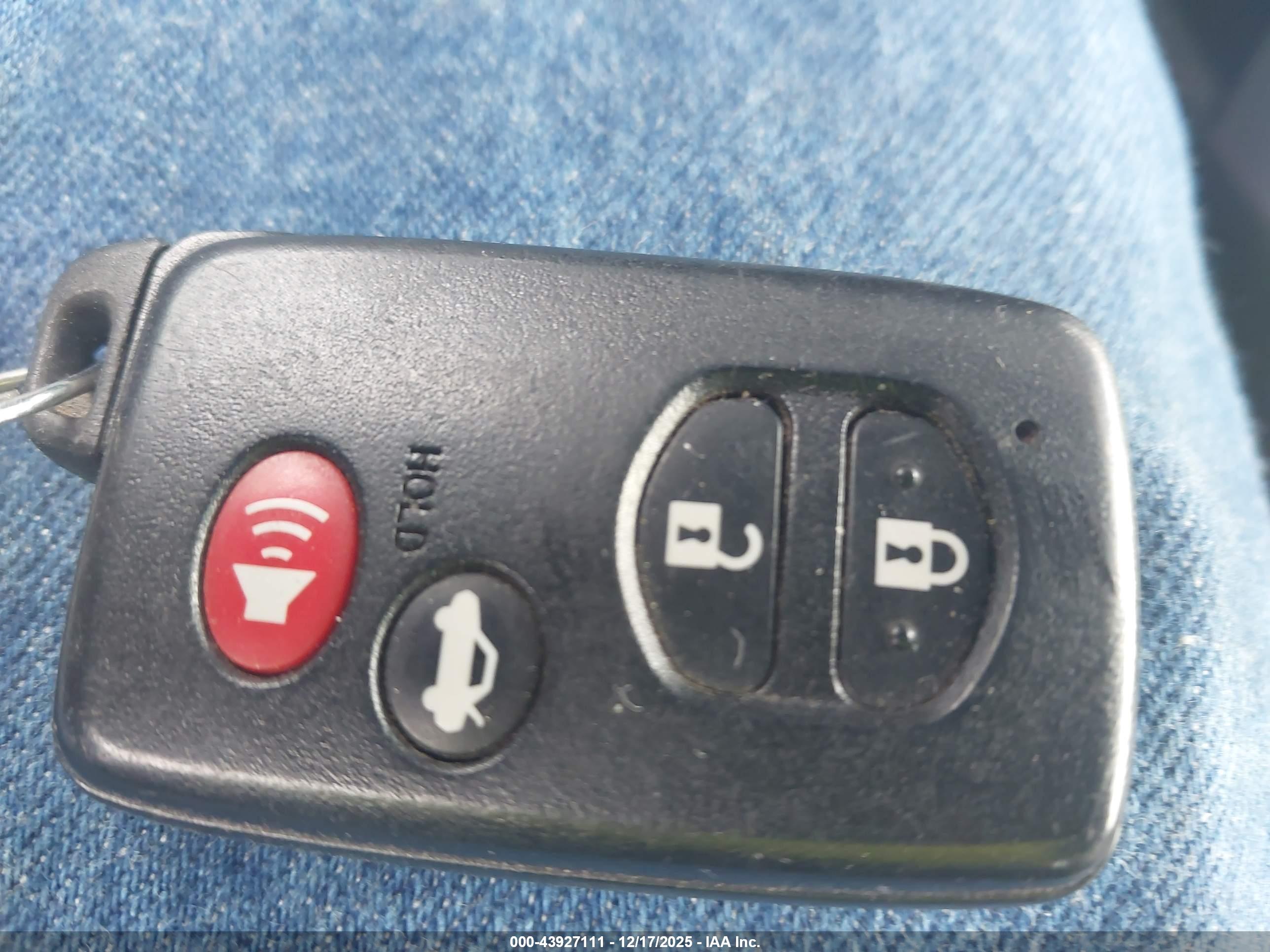 SUBARU FORESTER image 11