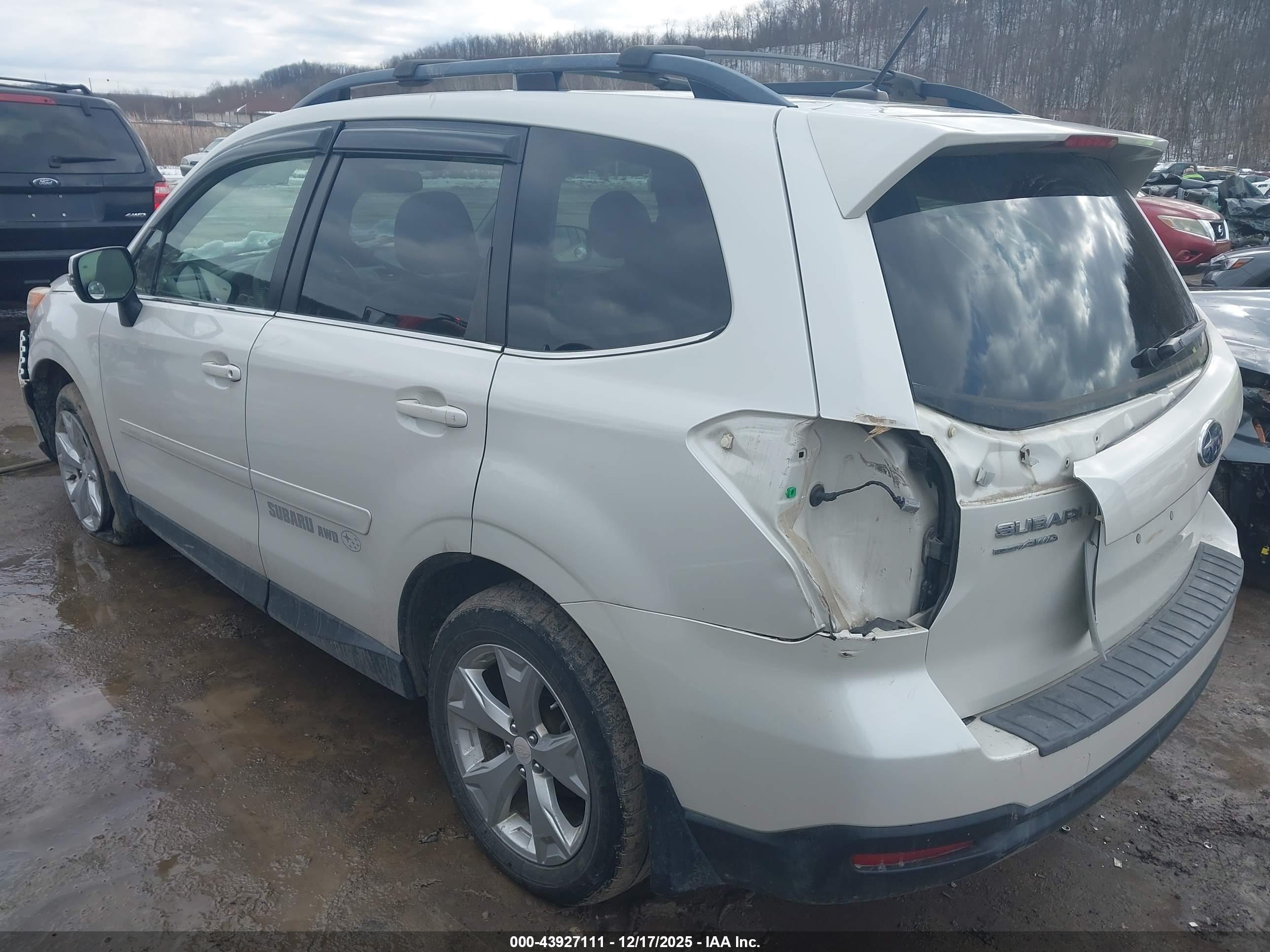 SUBARU FORESTER image 3
