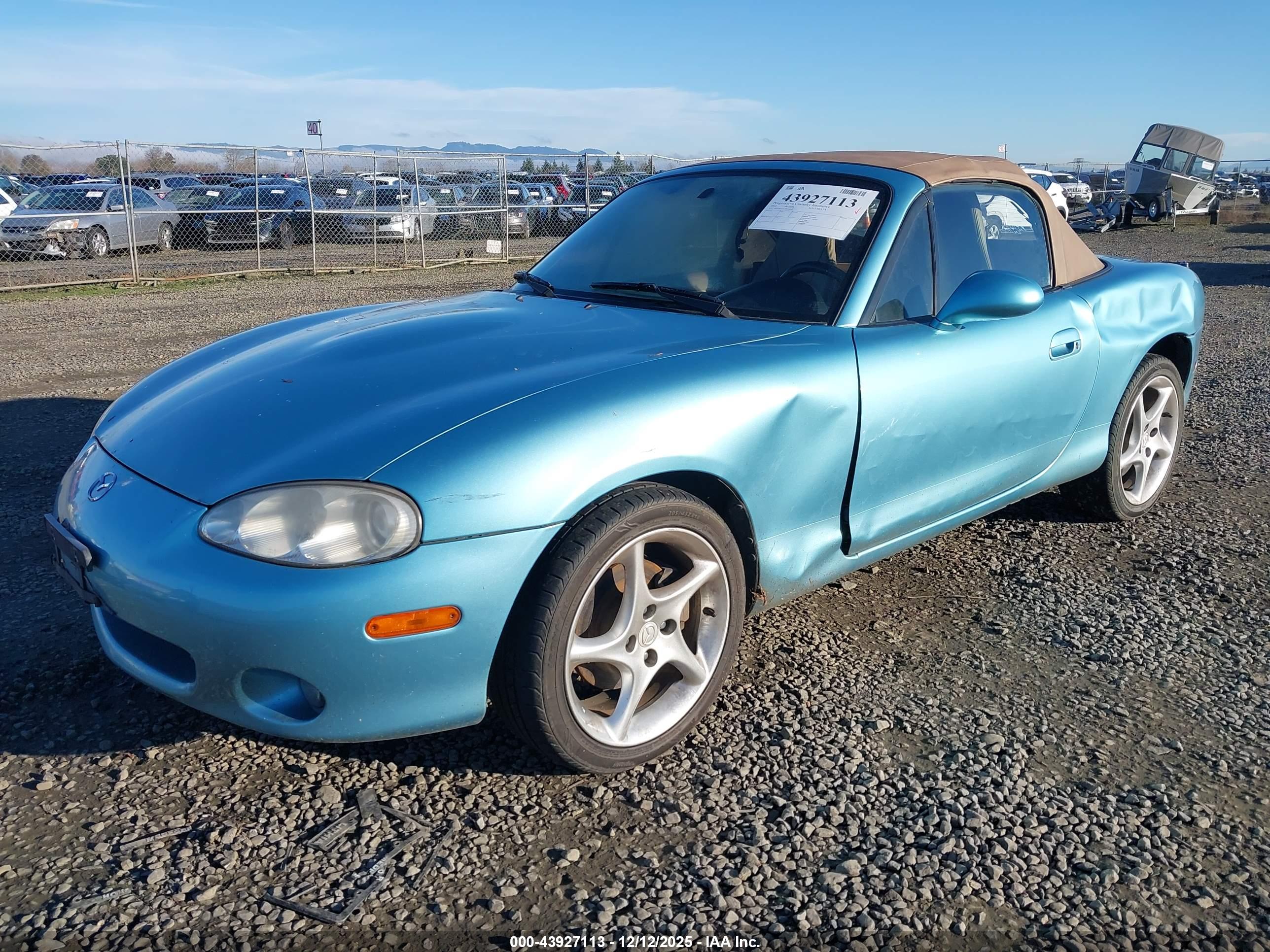 MAZDA MX-5 image 2