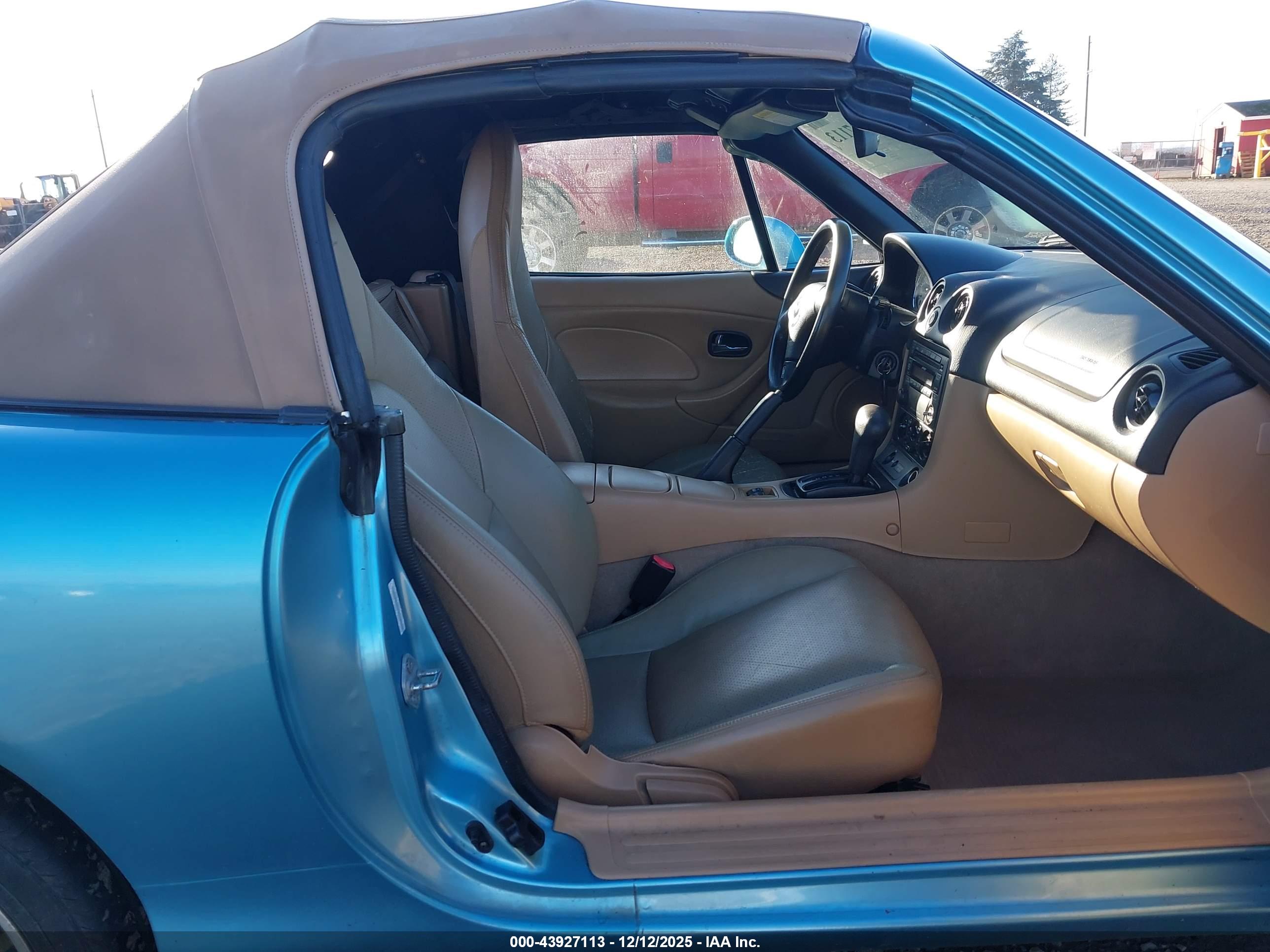 MAZDA MX-5 image 5