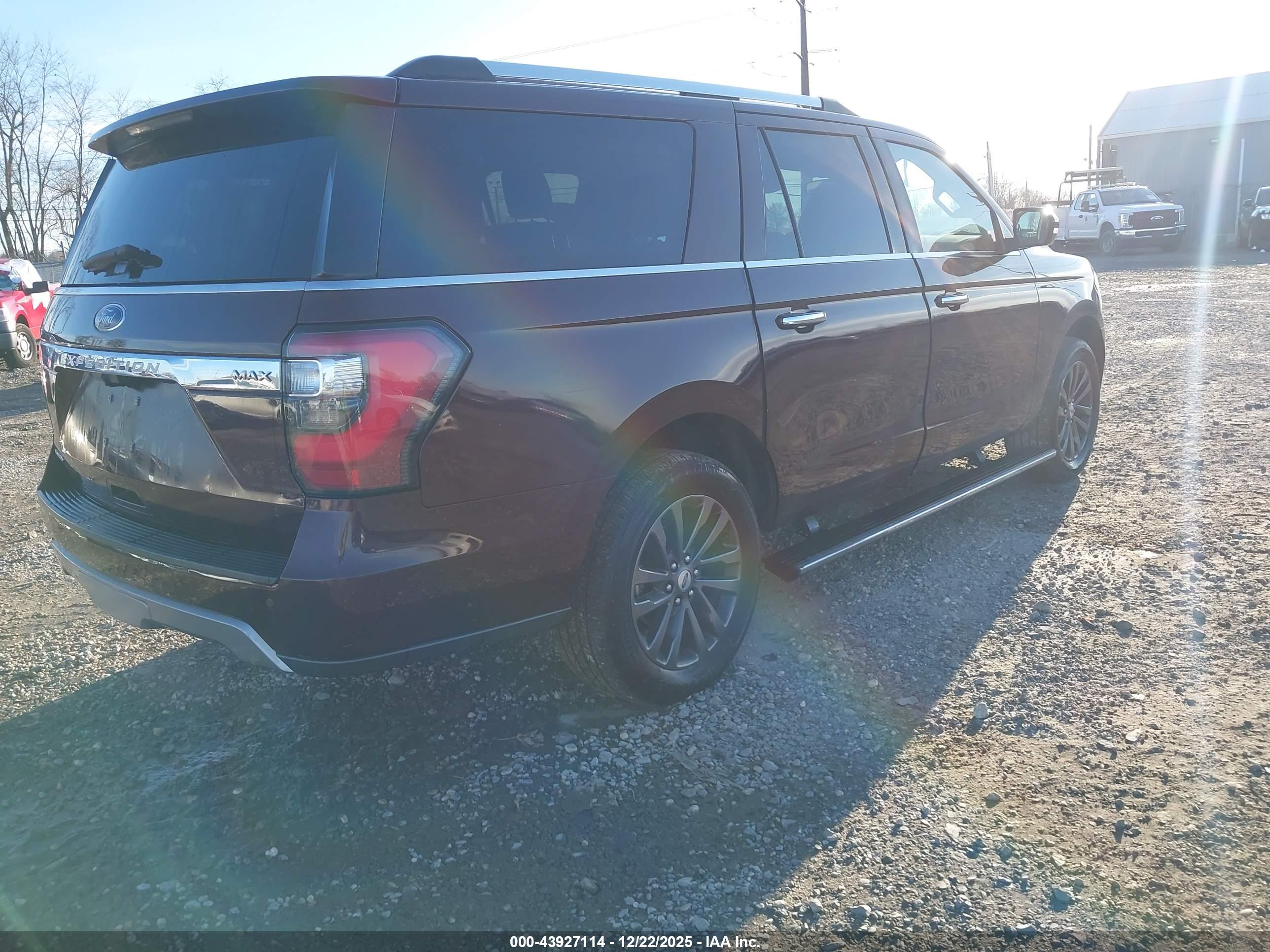 FORD EXPEDITION image 4