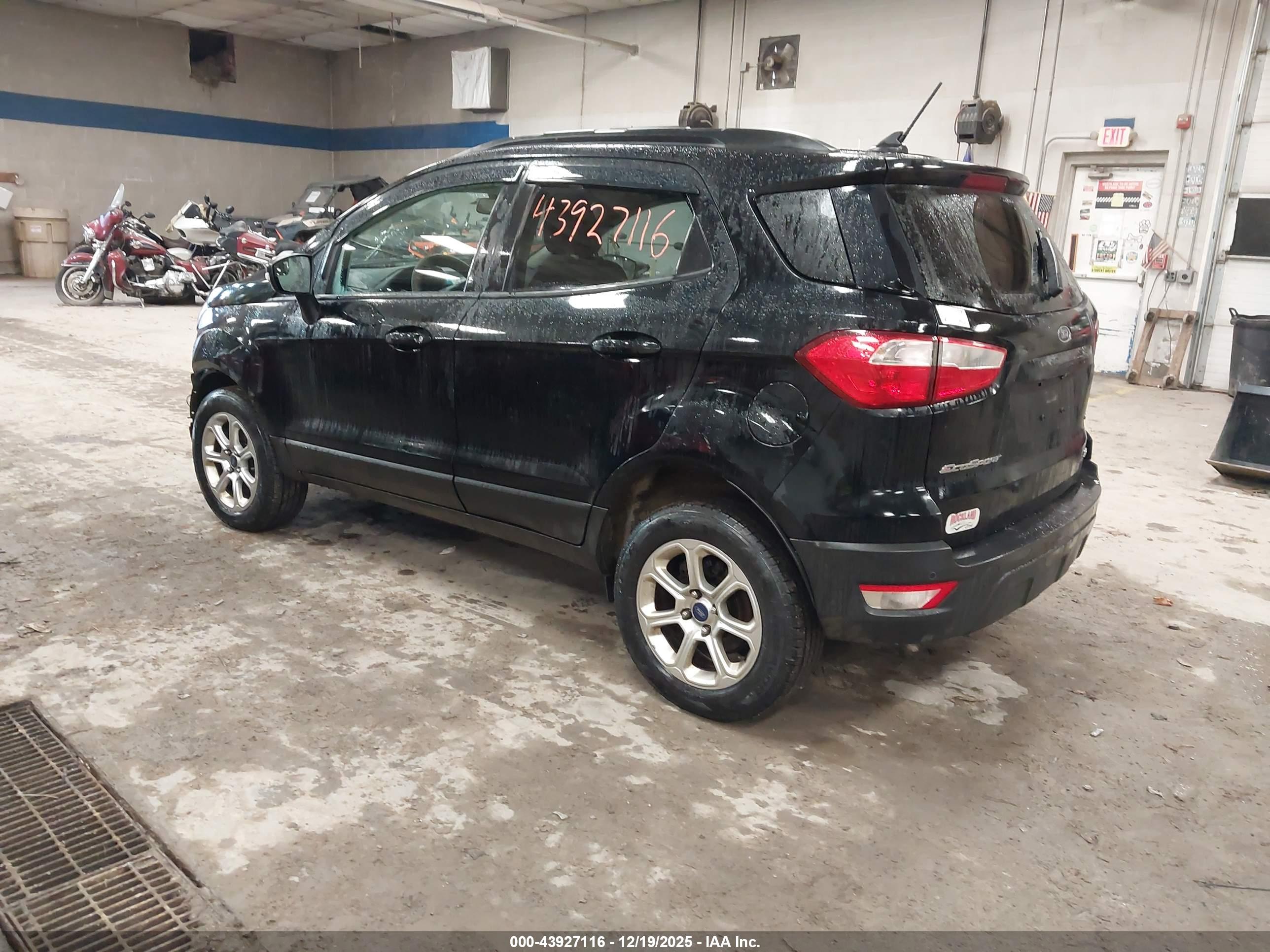 FORD ECOSPORT image 3