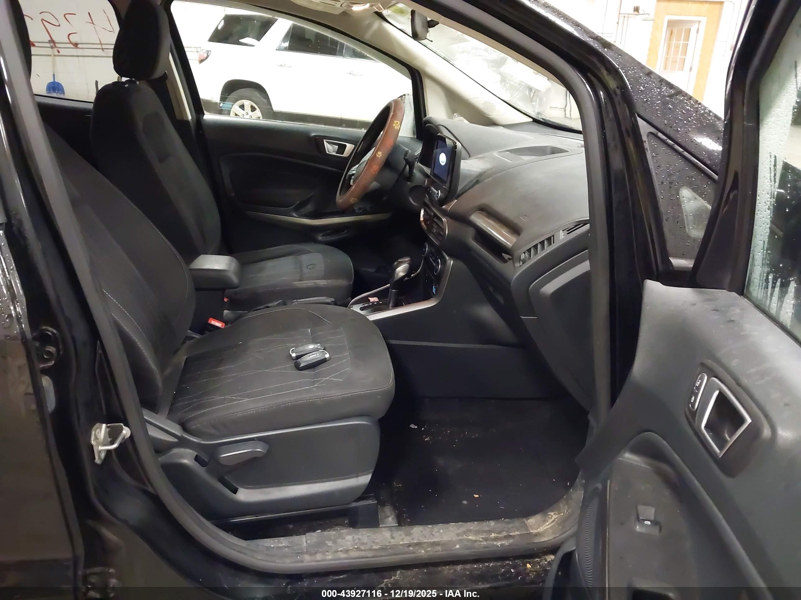 FORD ECOSPORT image 5