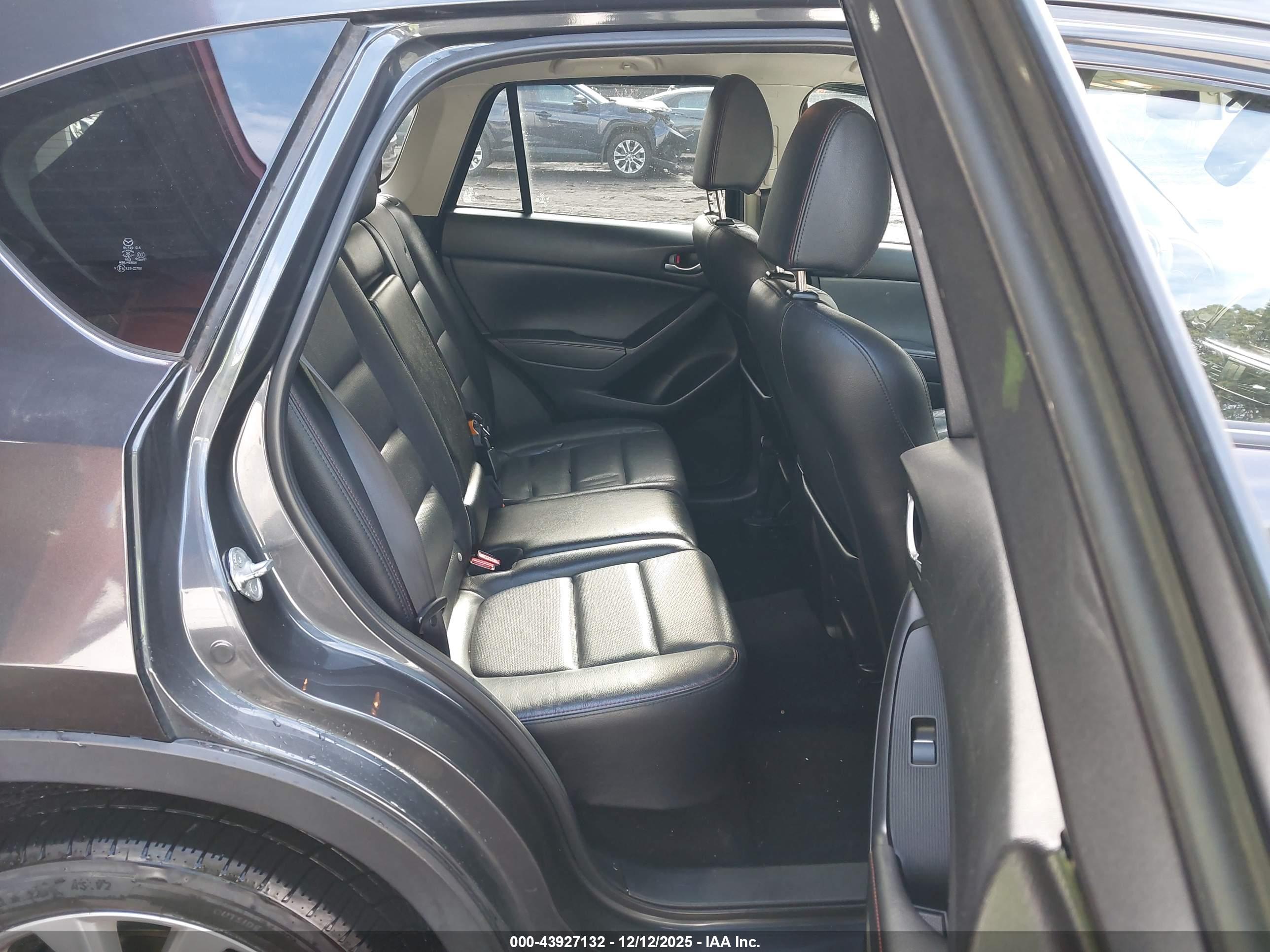 MAZDA CX-5 image 8