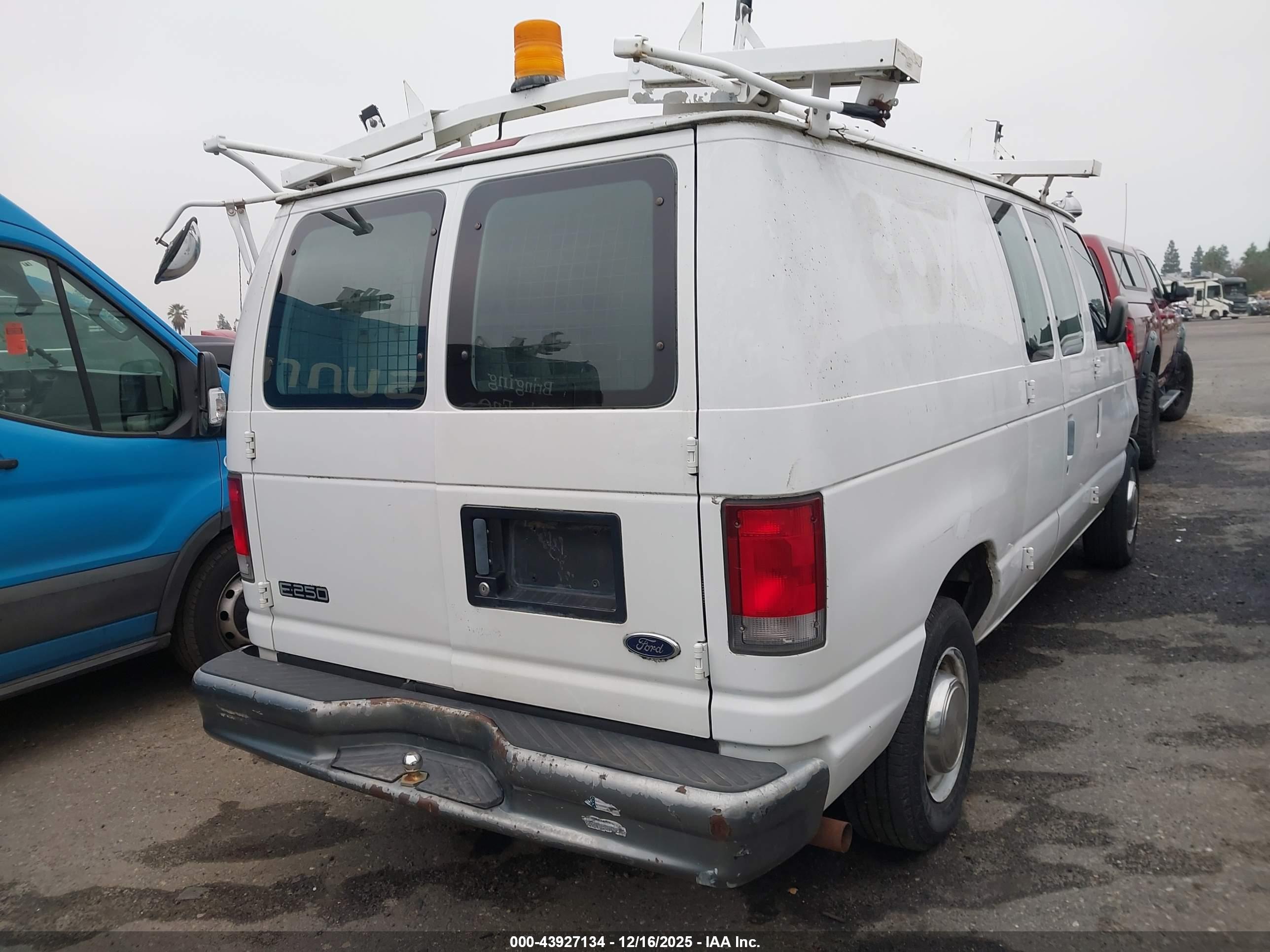 FORD ECONOLINE image 4