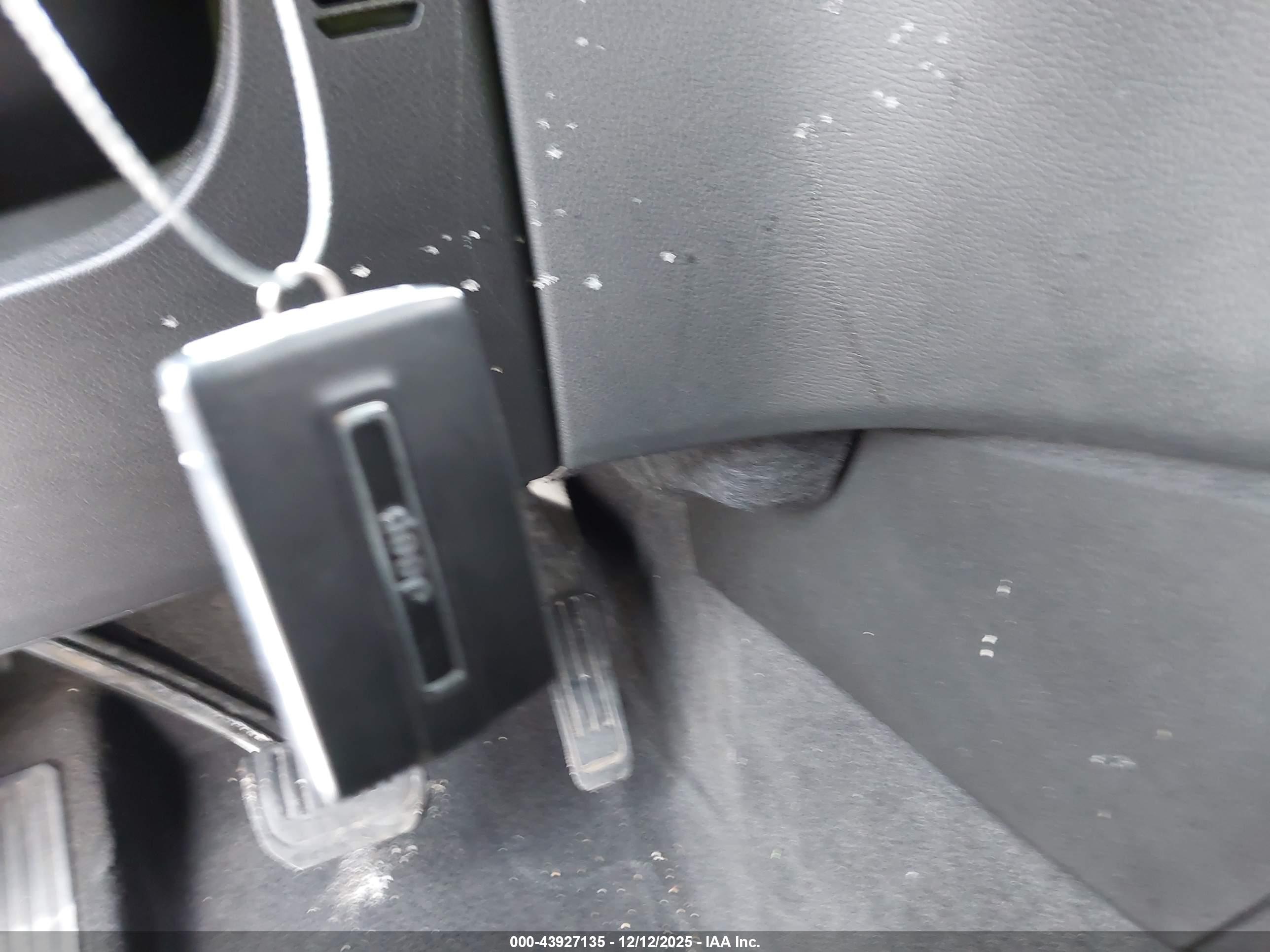 JEEP GRAND image 11