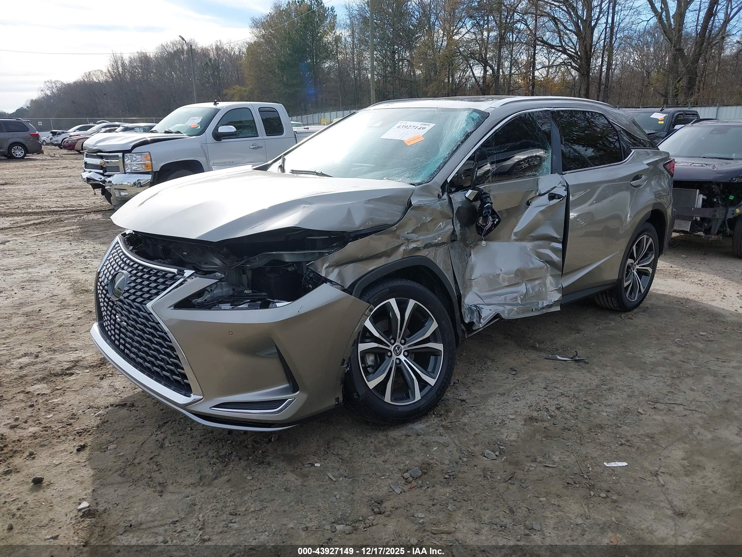 LEXUS RX image 2
