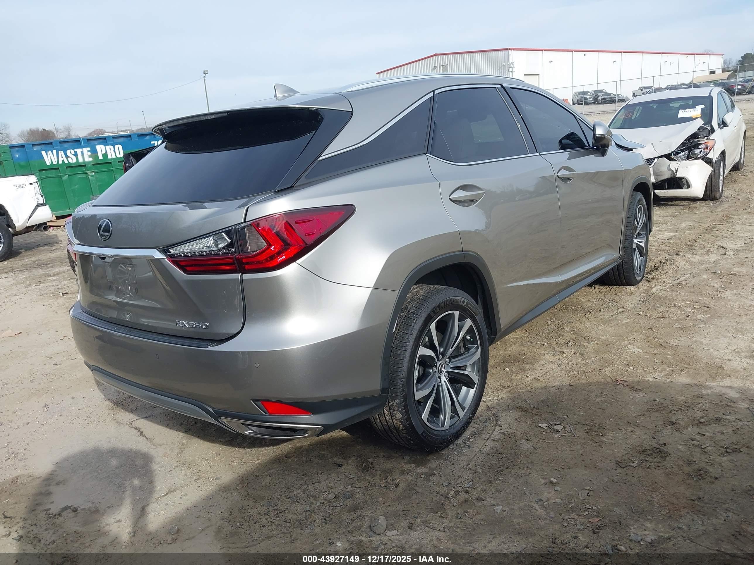 LEXUS RX image 4