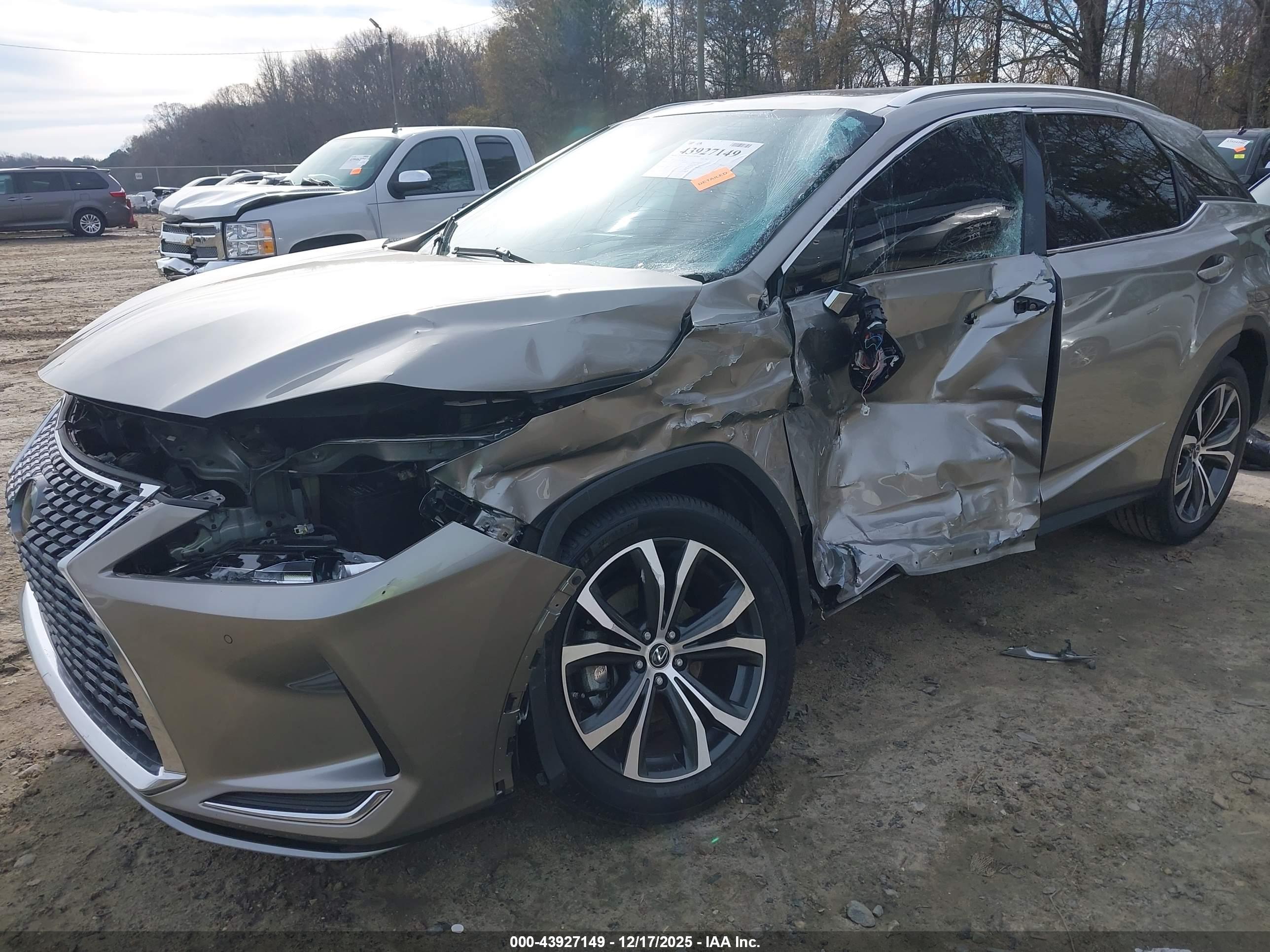 LEXUS RX image 6