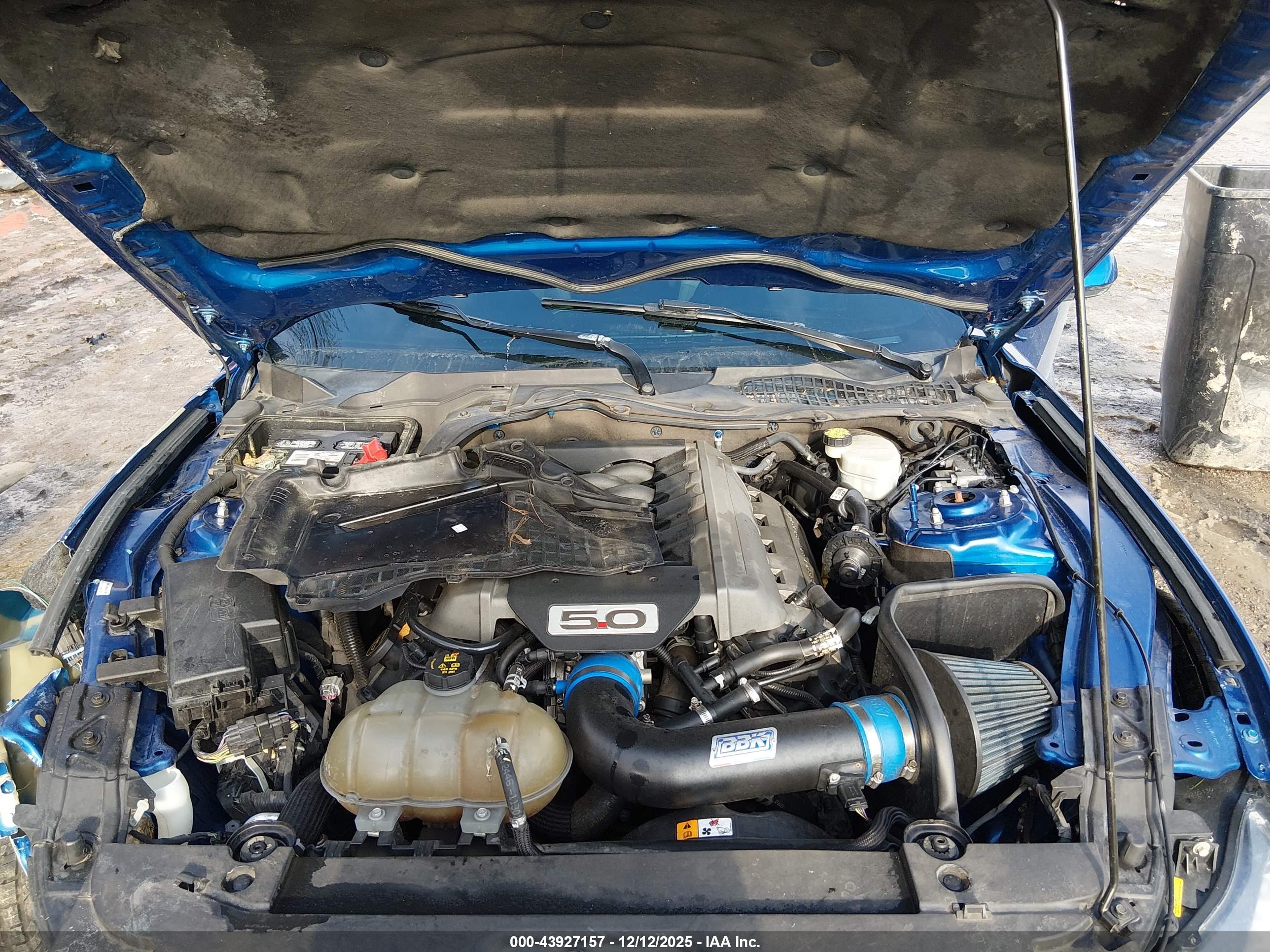 FORD MUSTANG image 10