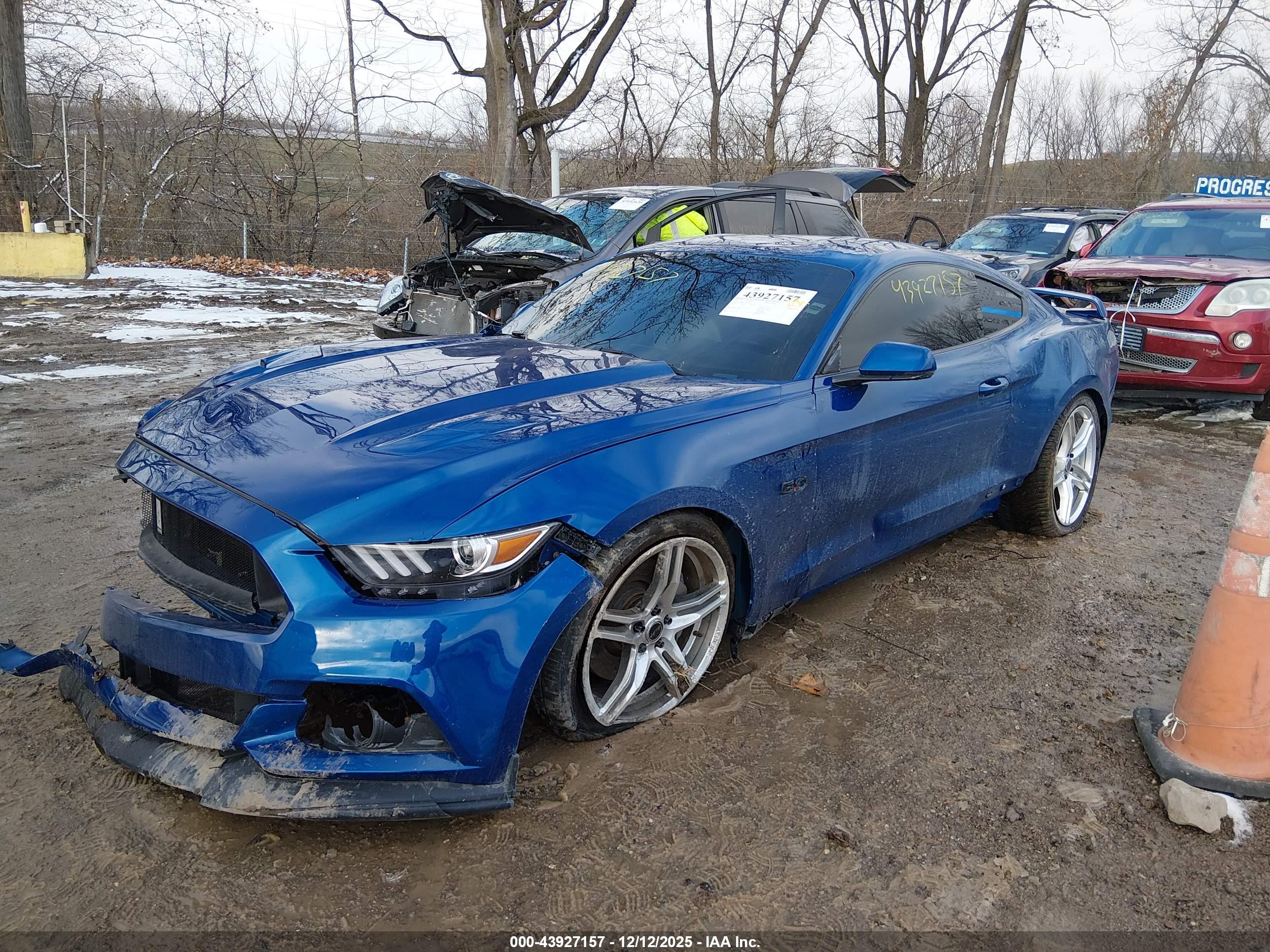 FORD MUSTANG image 2