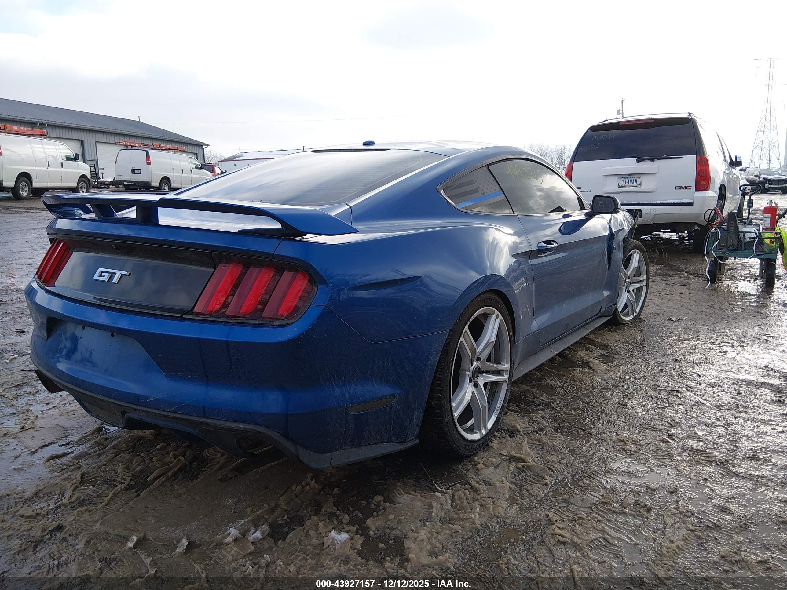 FORD MUSTANG image 4