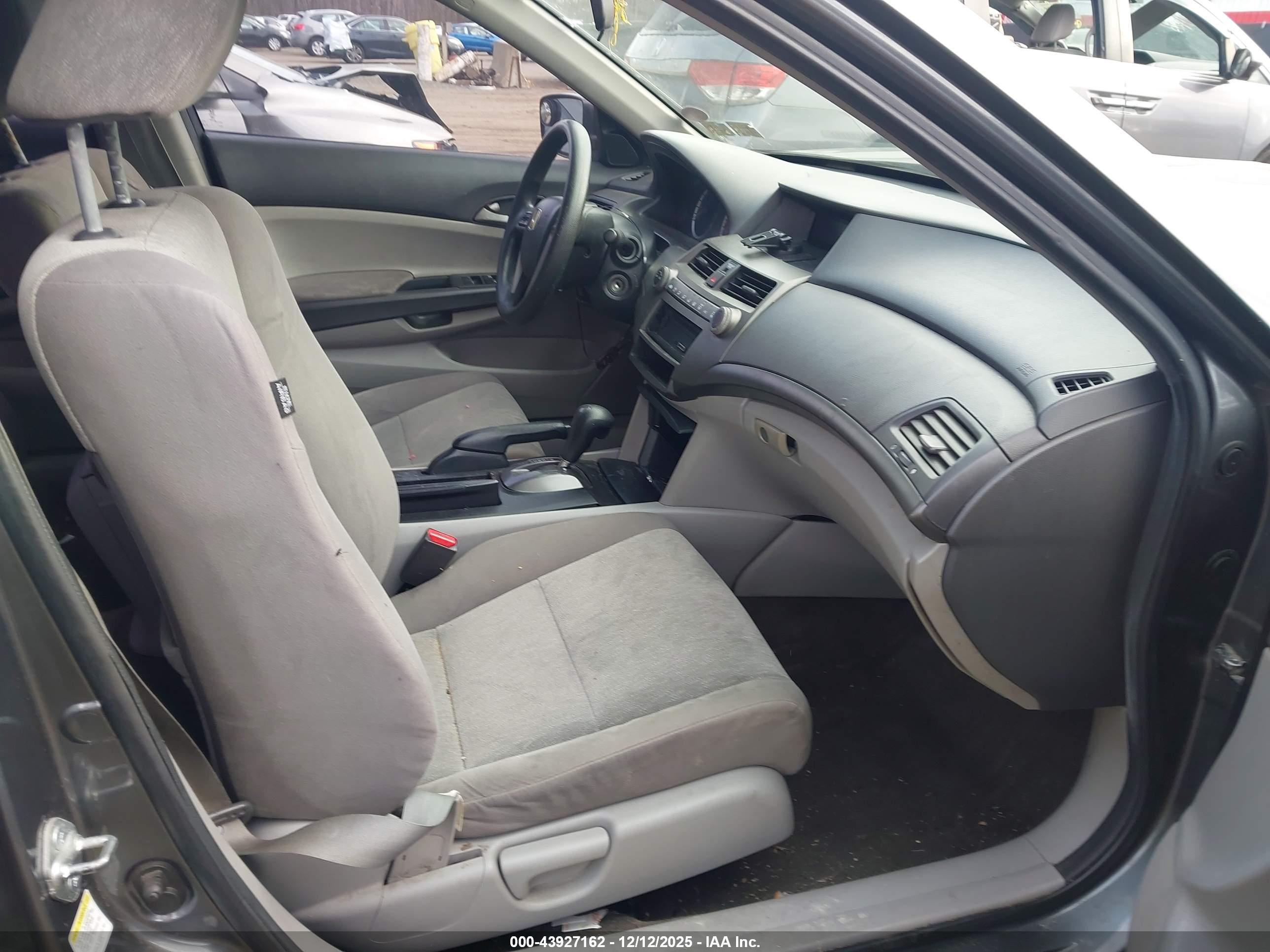 HONDA ACCORD image 5