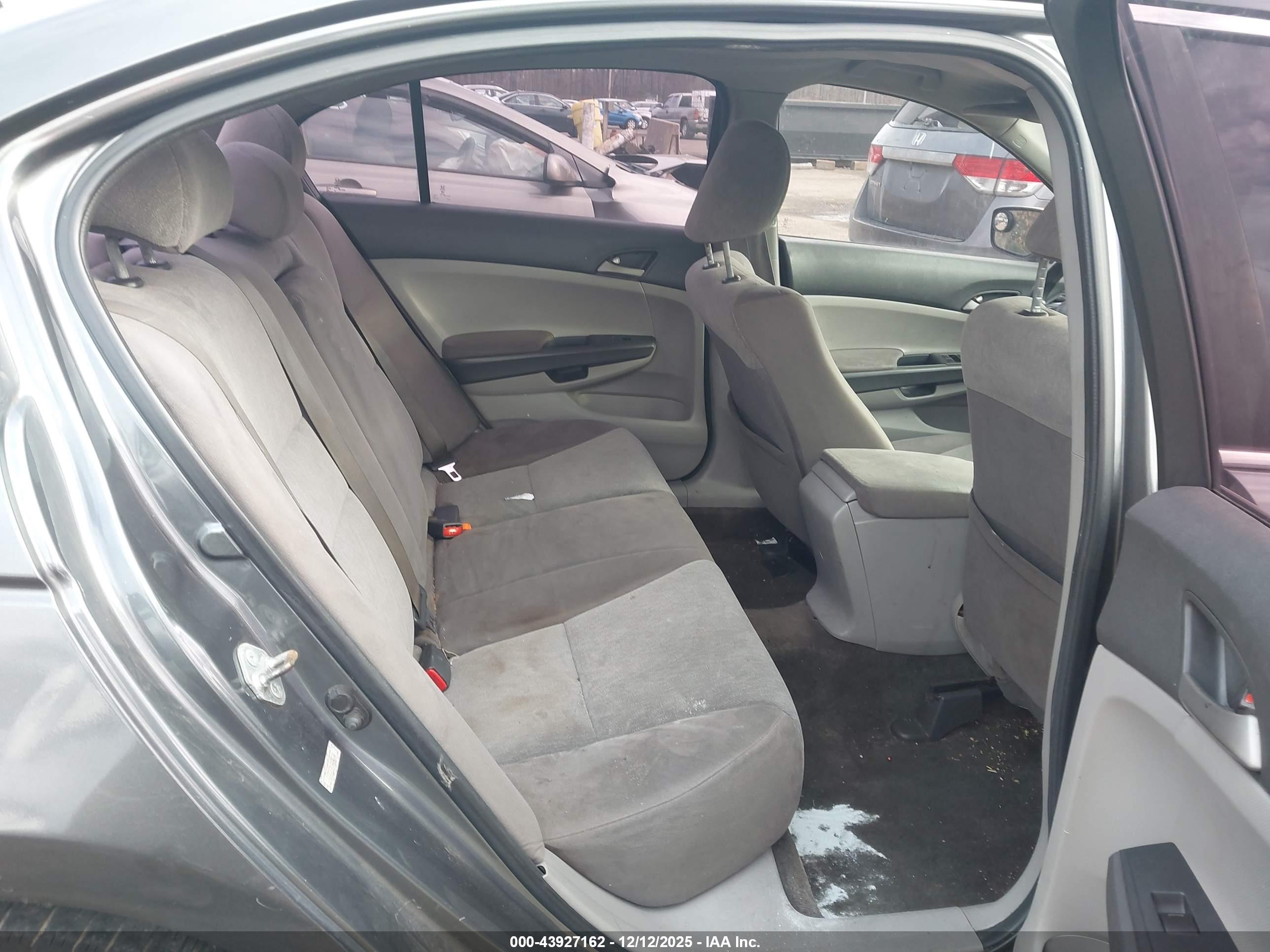 HONDA ACCORD image 8