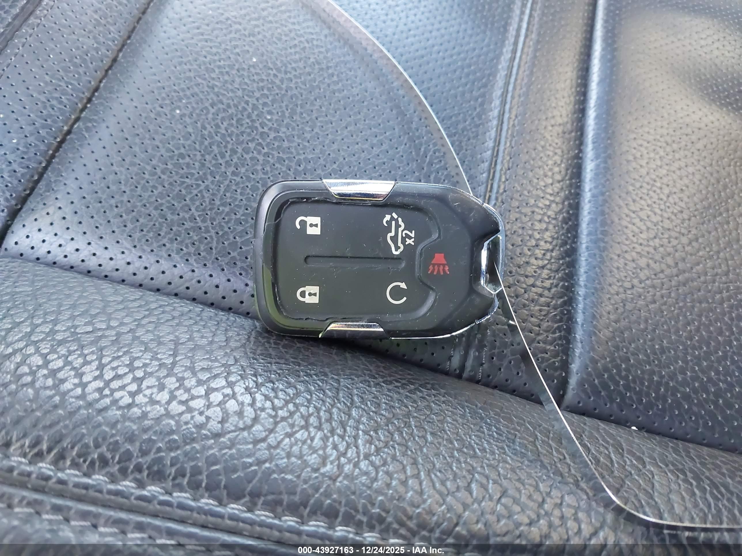 GMC SIERRA image 11