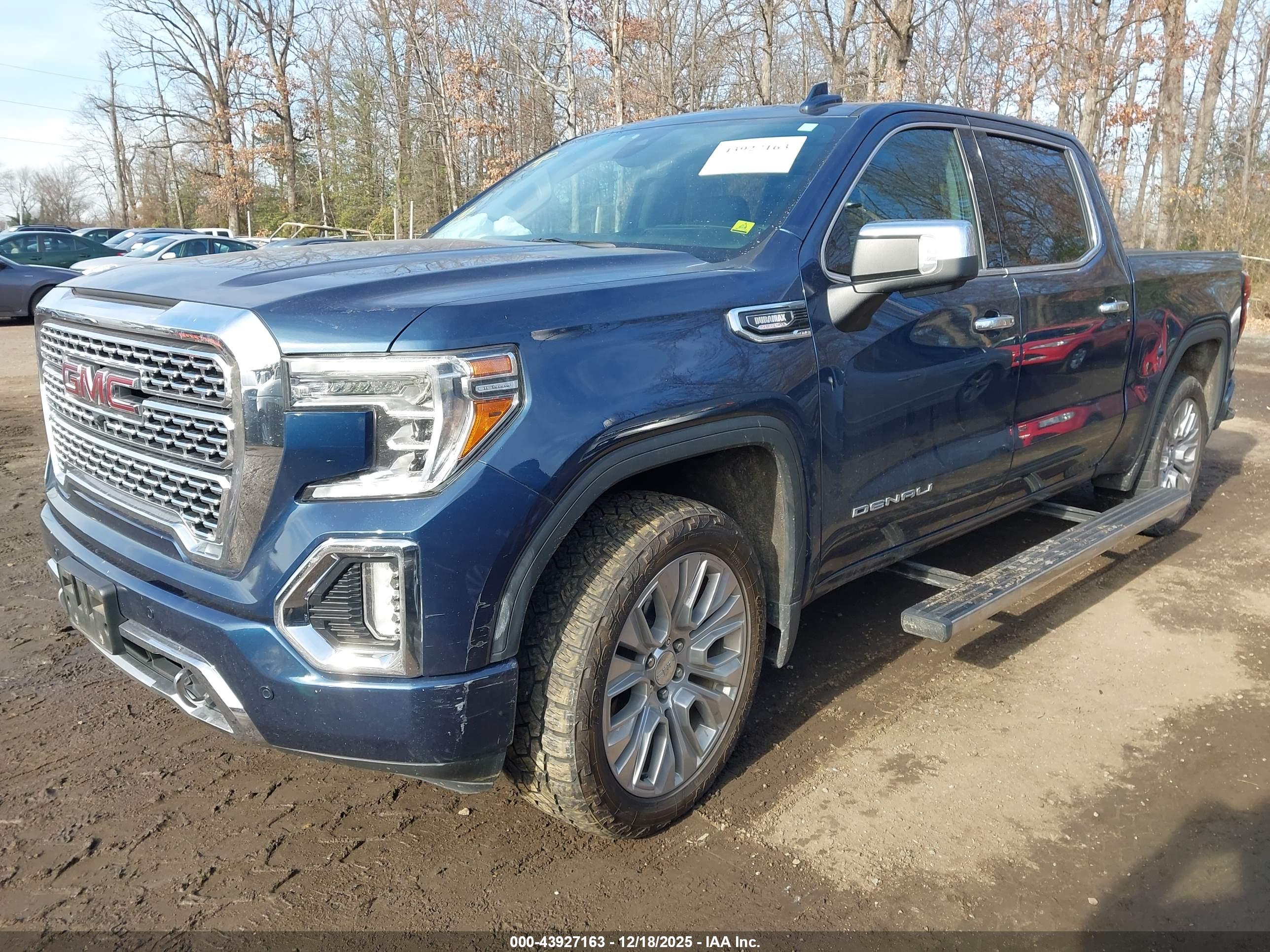 GMC SIERRA image 2
