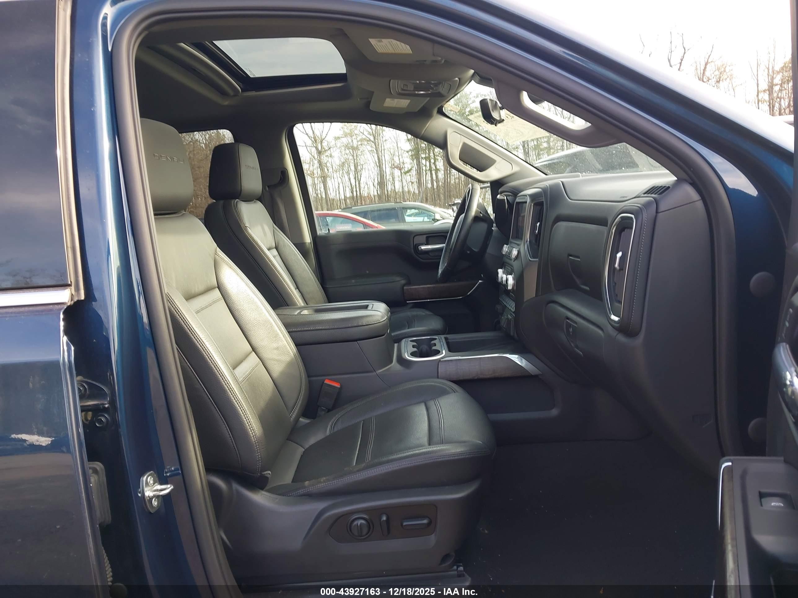 GMC SIERRA image 5
