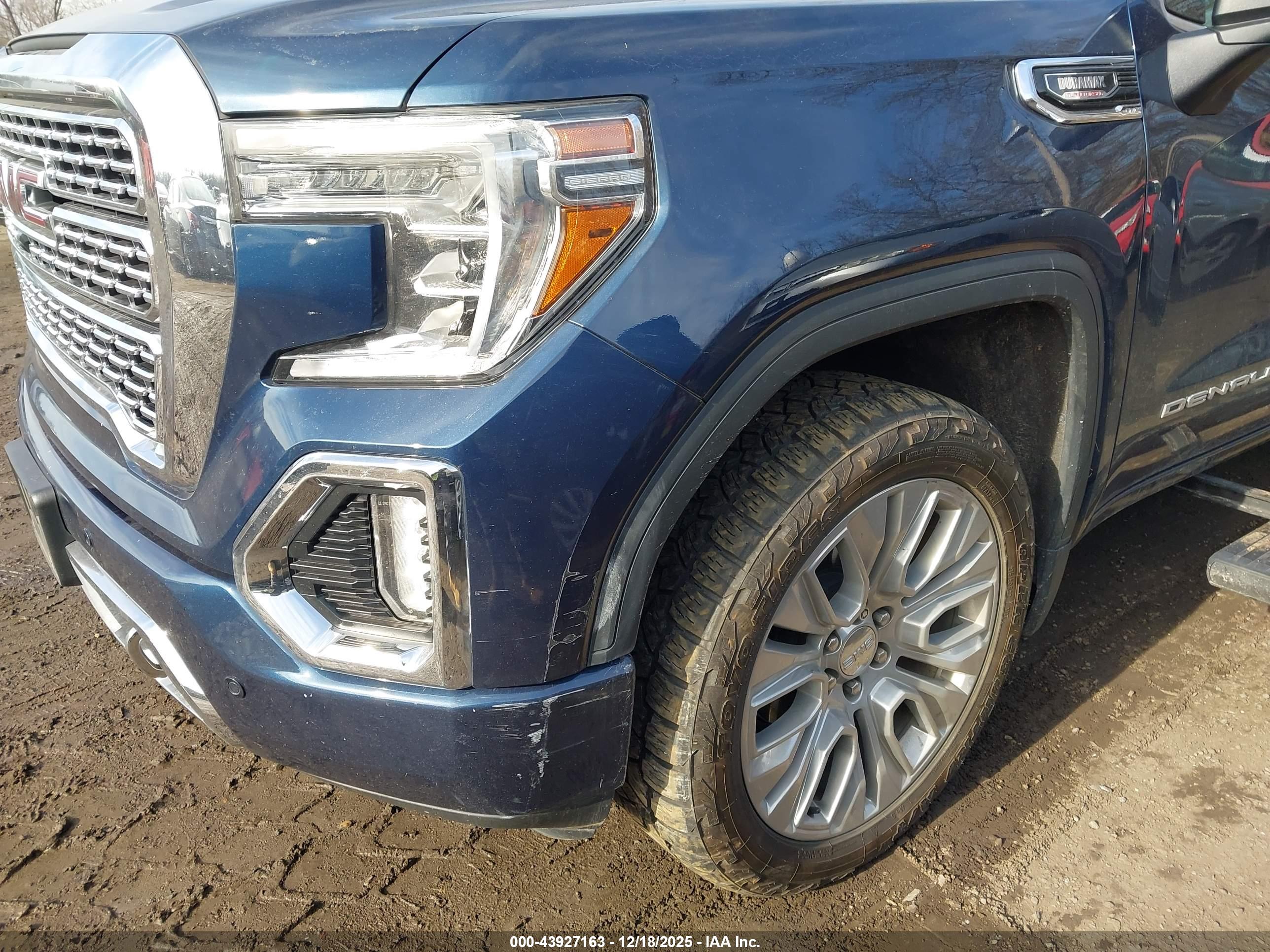 GMC SIERRA image 6
