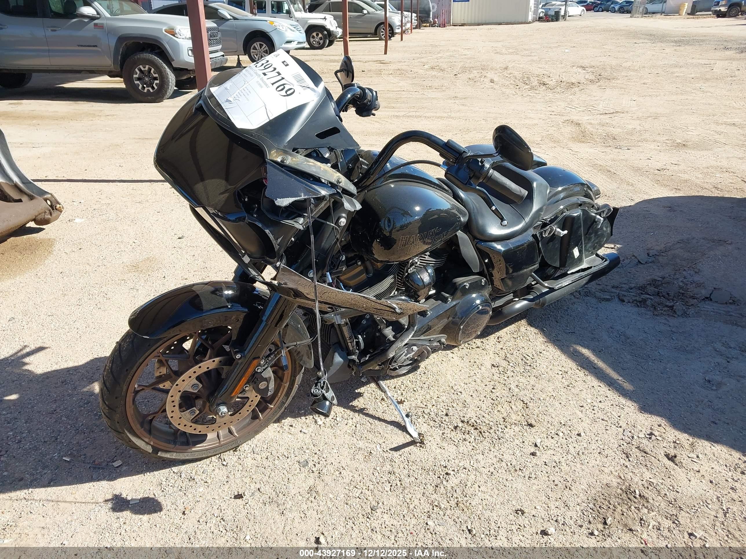 HARLEY-DAVIDSON FLTRXST image 2
