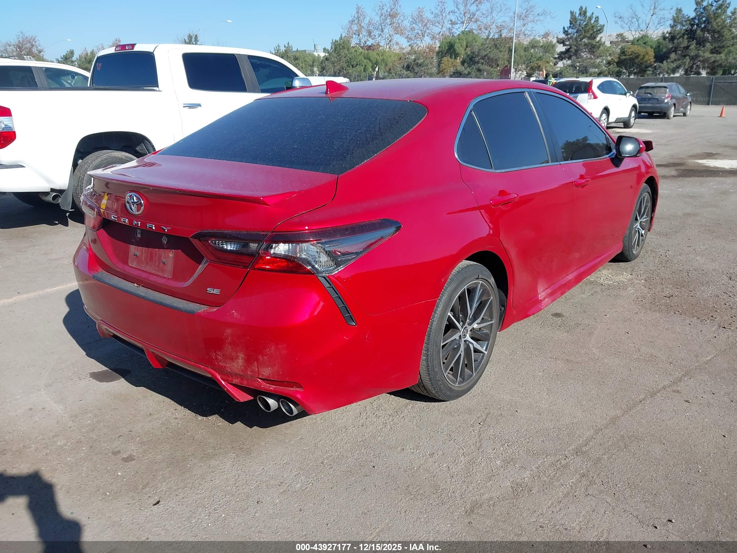 TOYOTA CAMRY image 4