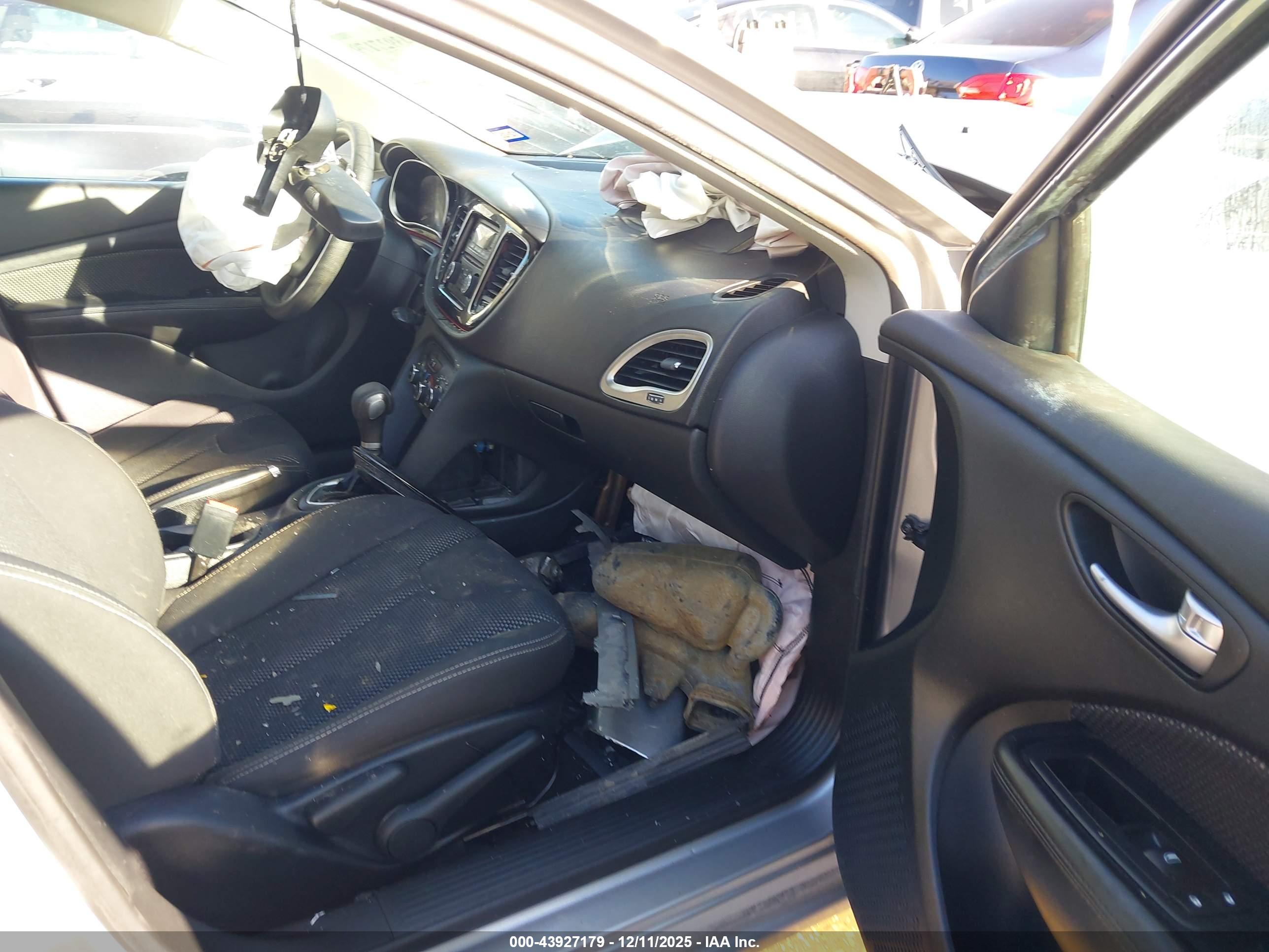 DODGE DART image 5