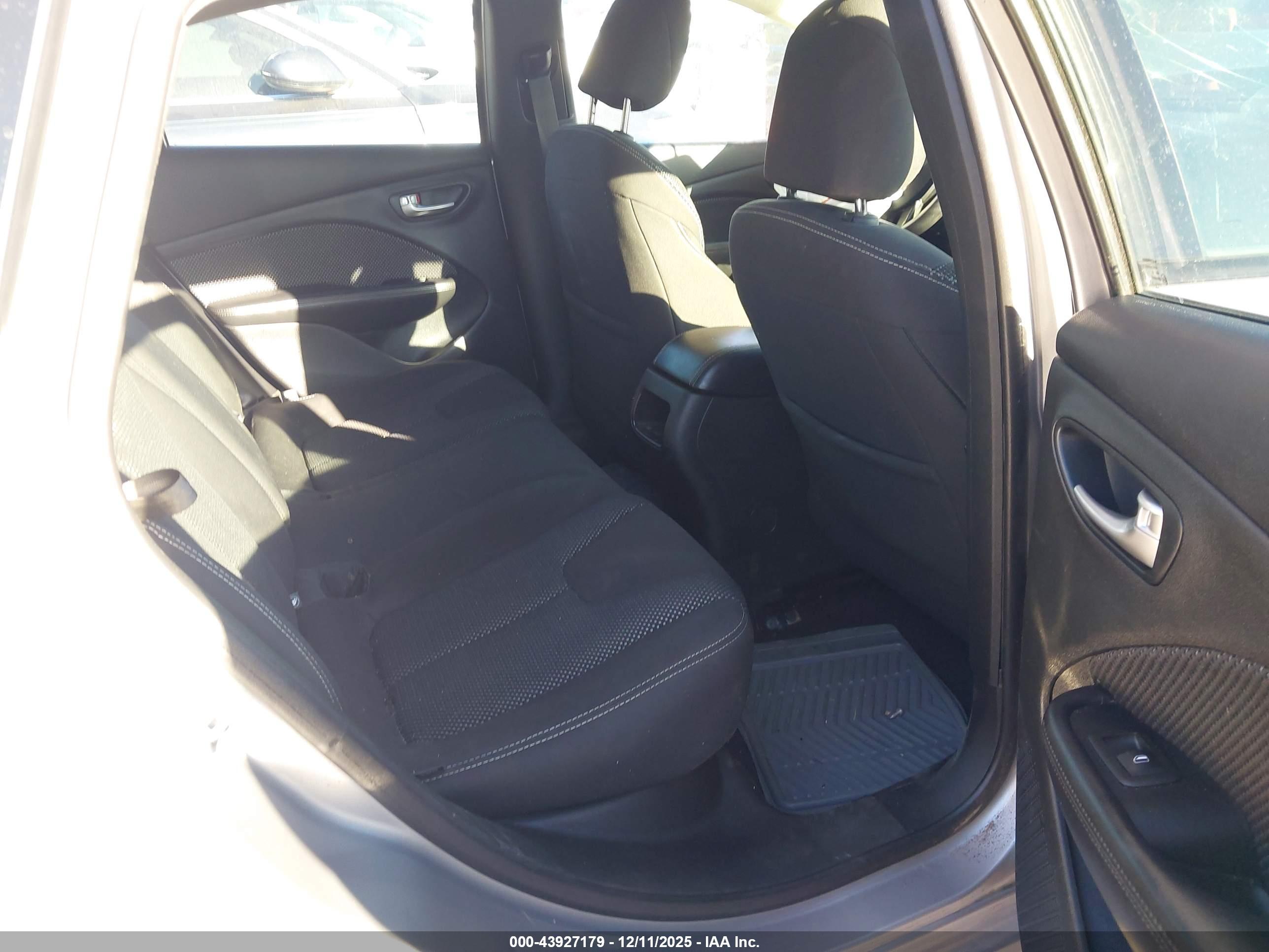 DODGE DART image 8