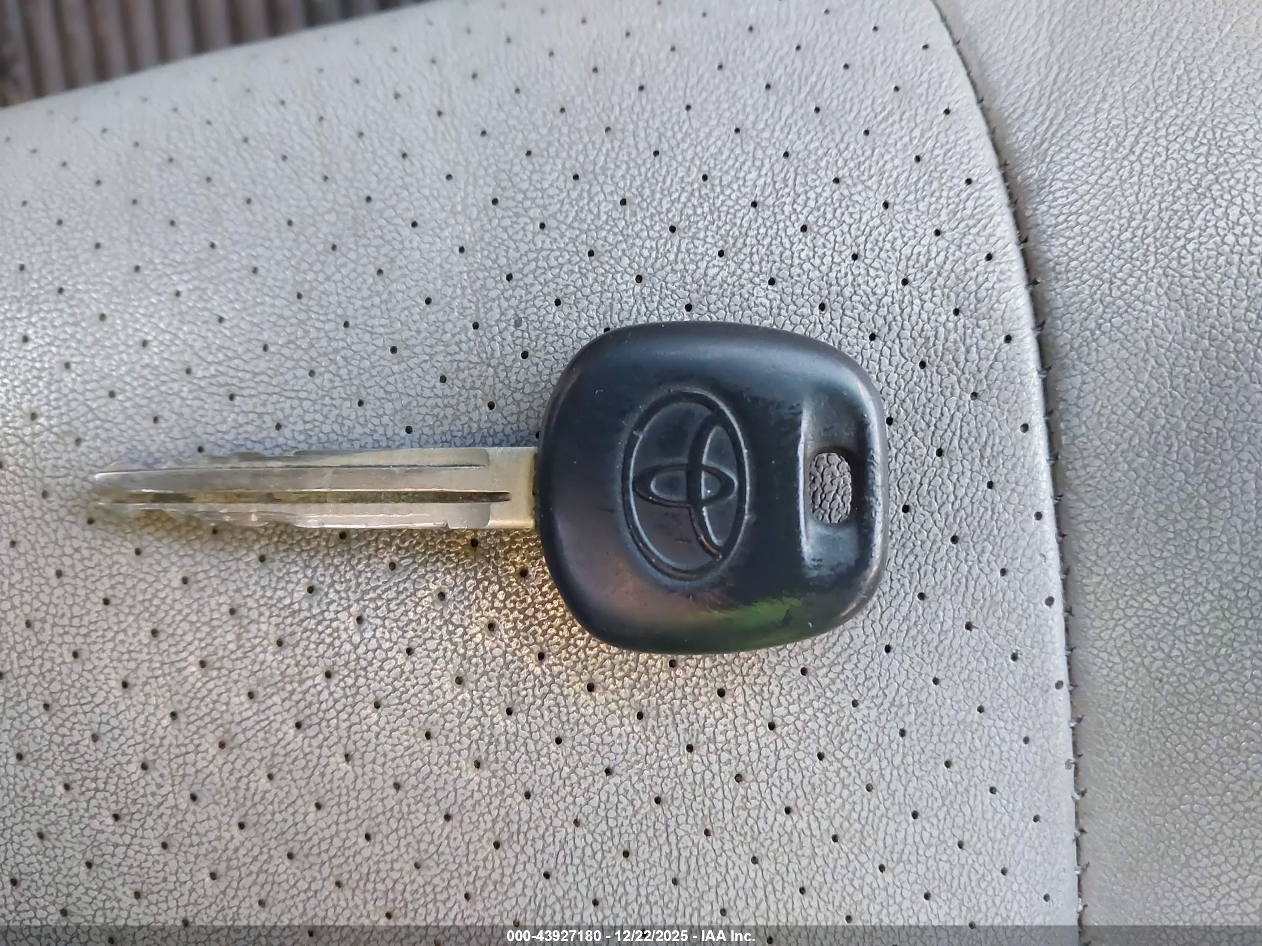 TOYOTA HIGHLANDER image 11