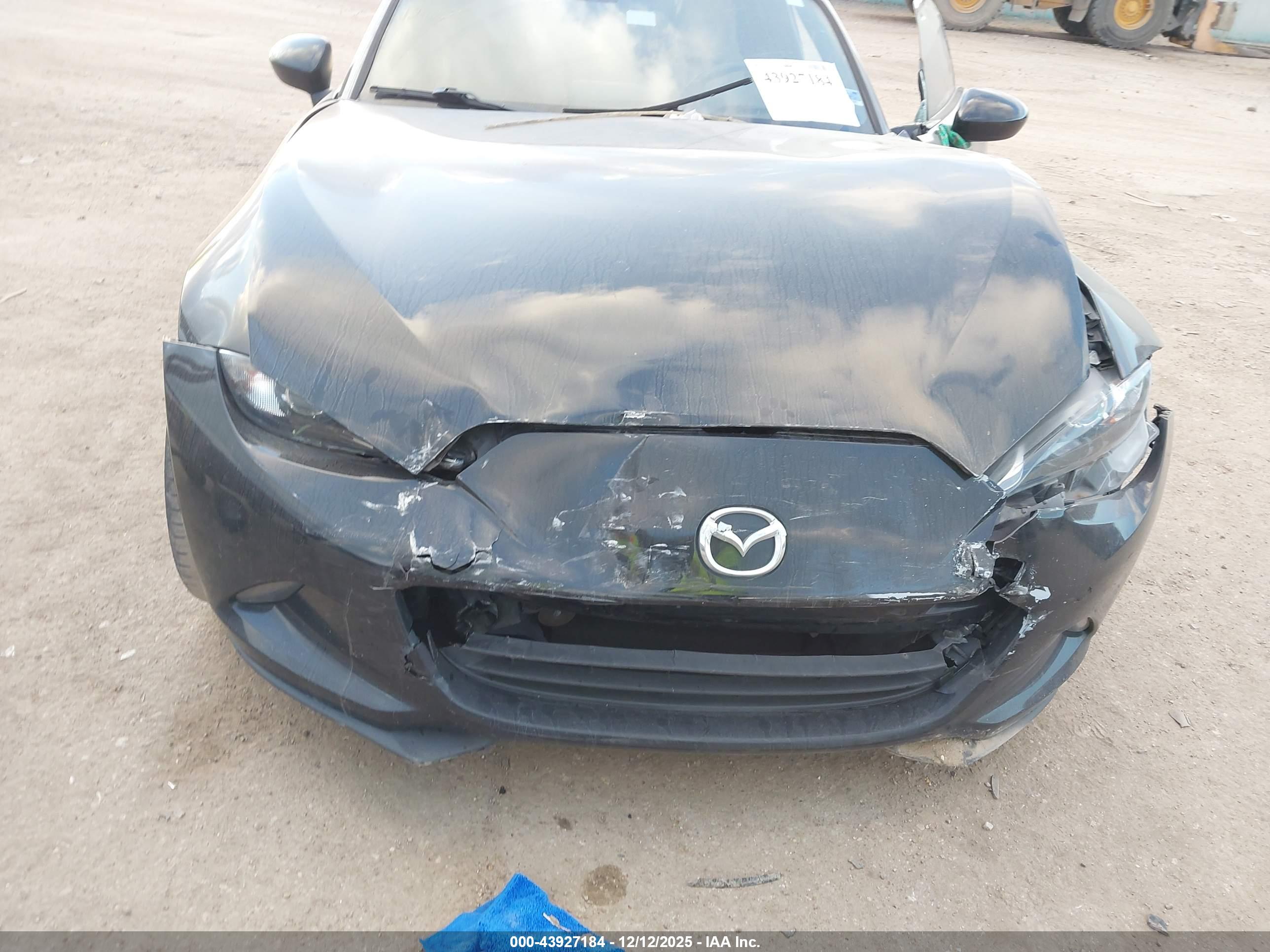 MAZDA MX-5 image 6