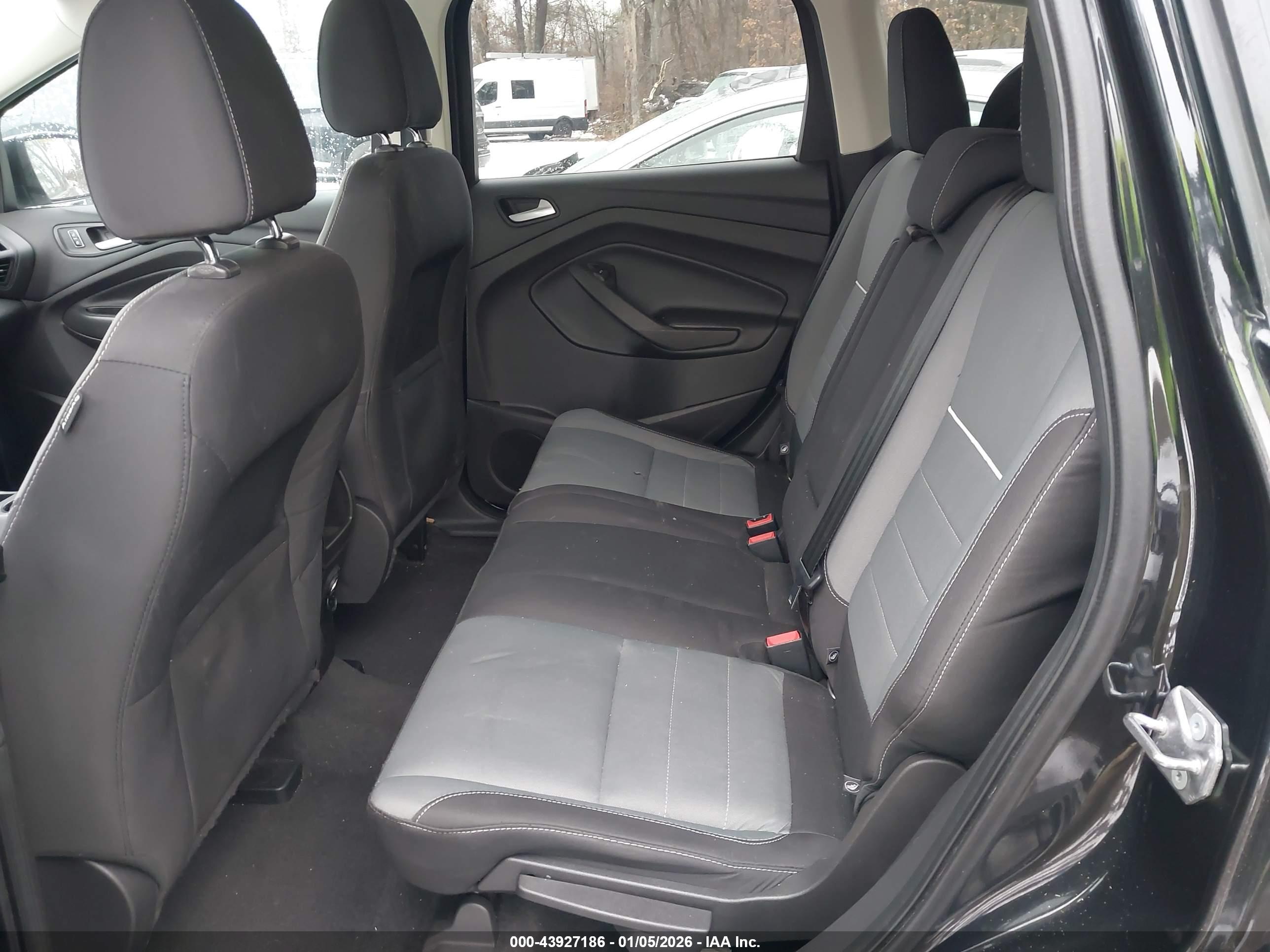 FORD ESCAPE image 8